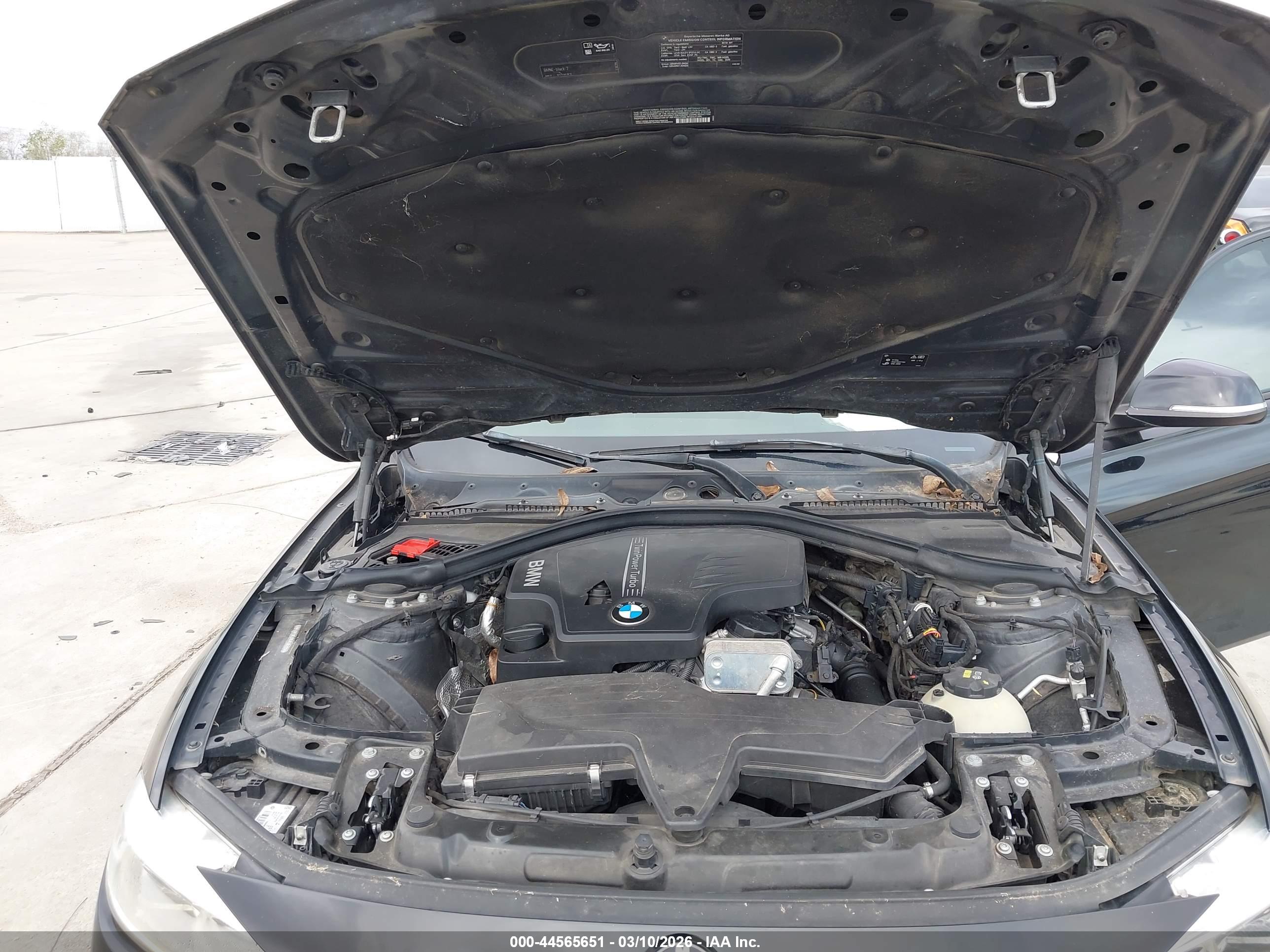 BMW 328I image 10