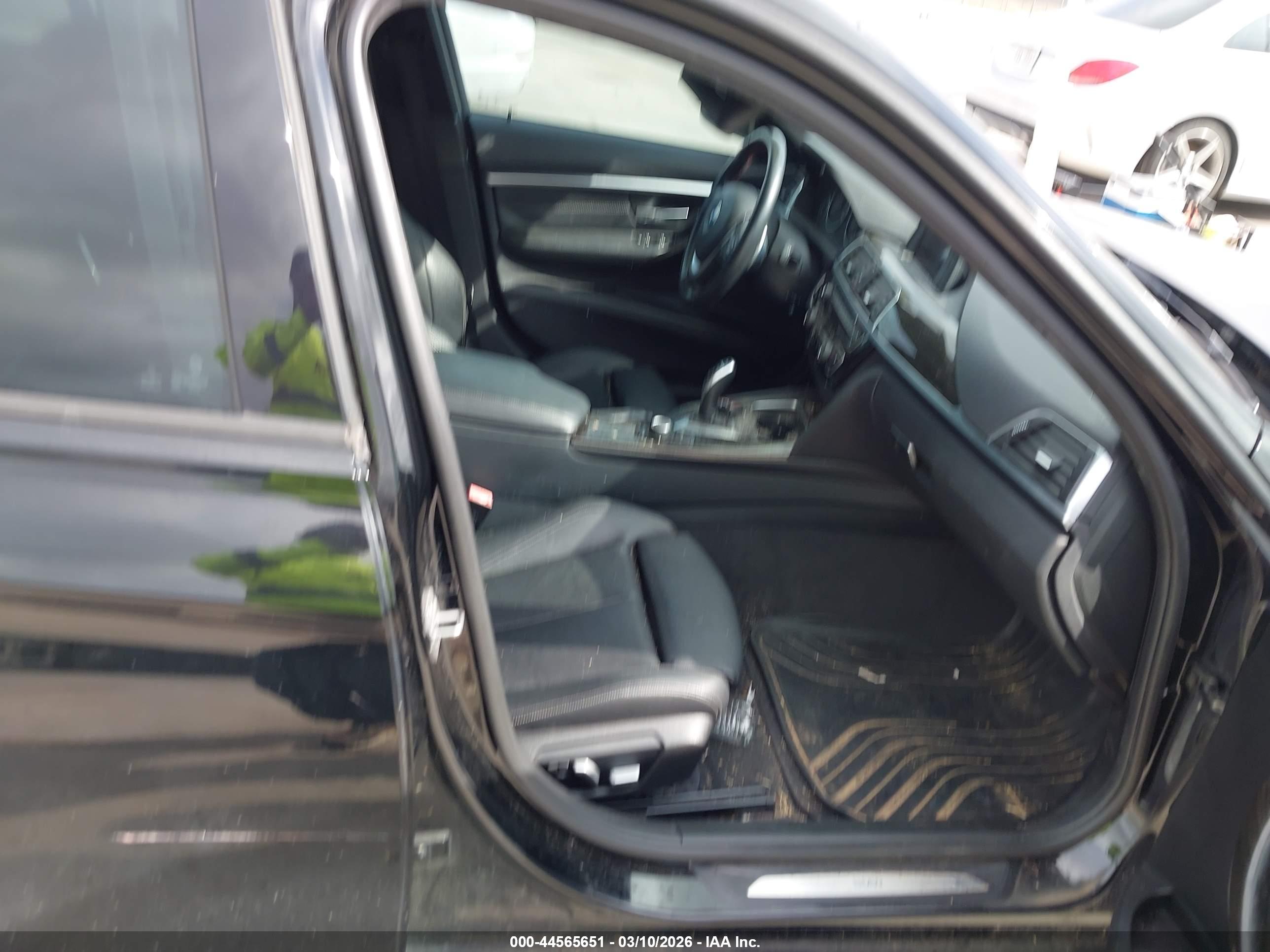 BMW 328I image 5