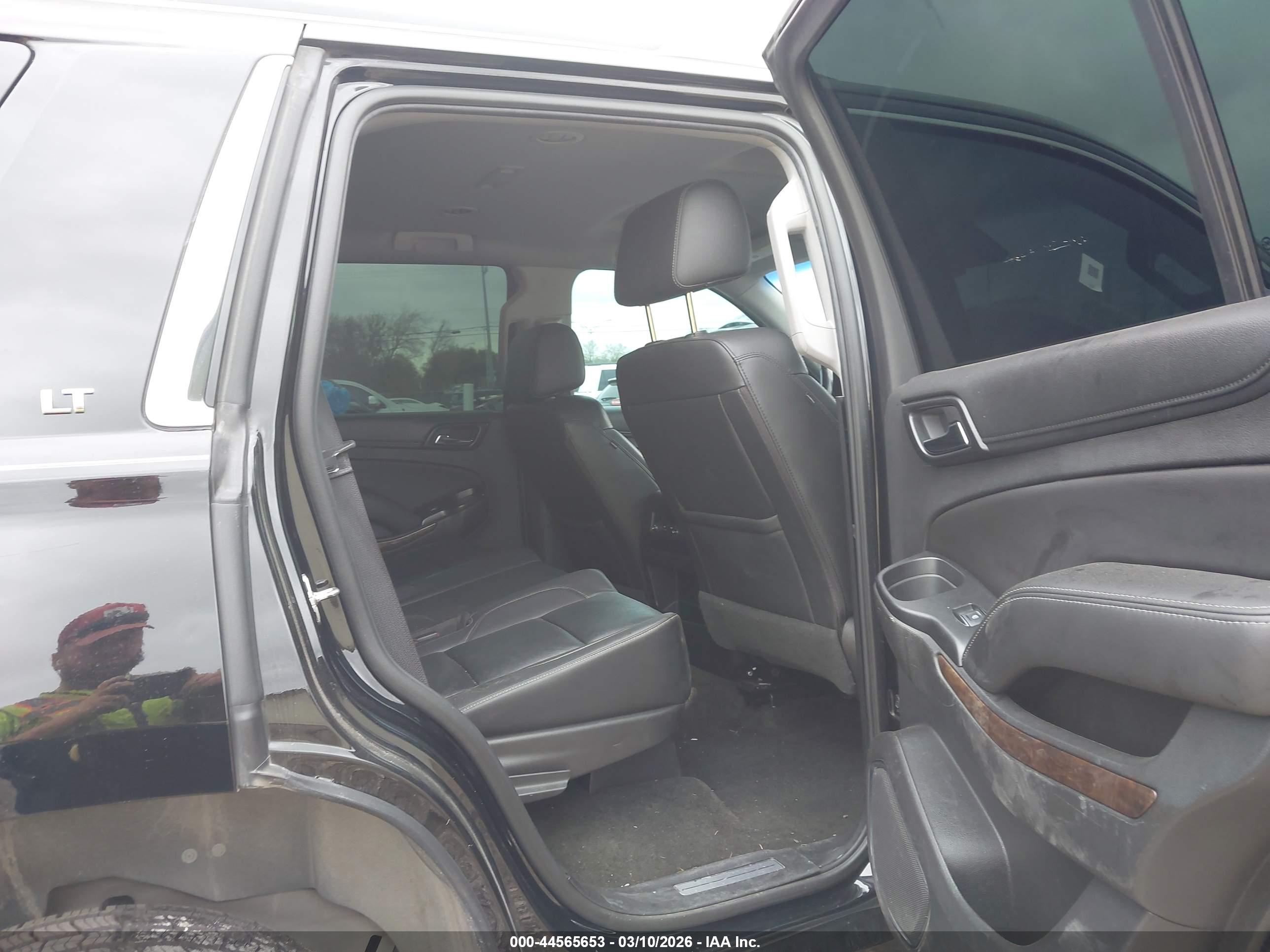 CHEVROLET TAHOE image 8