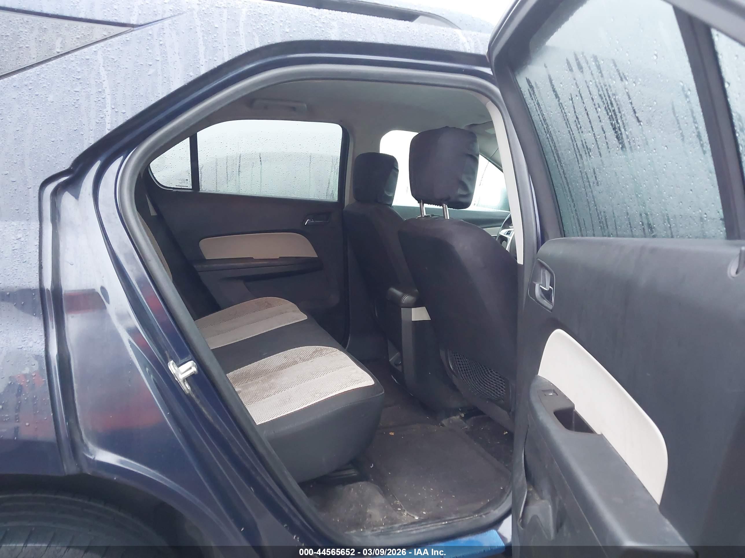 CHEVROLET EQUINOX image 8