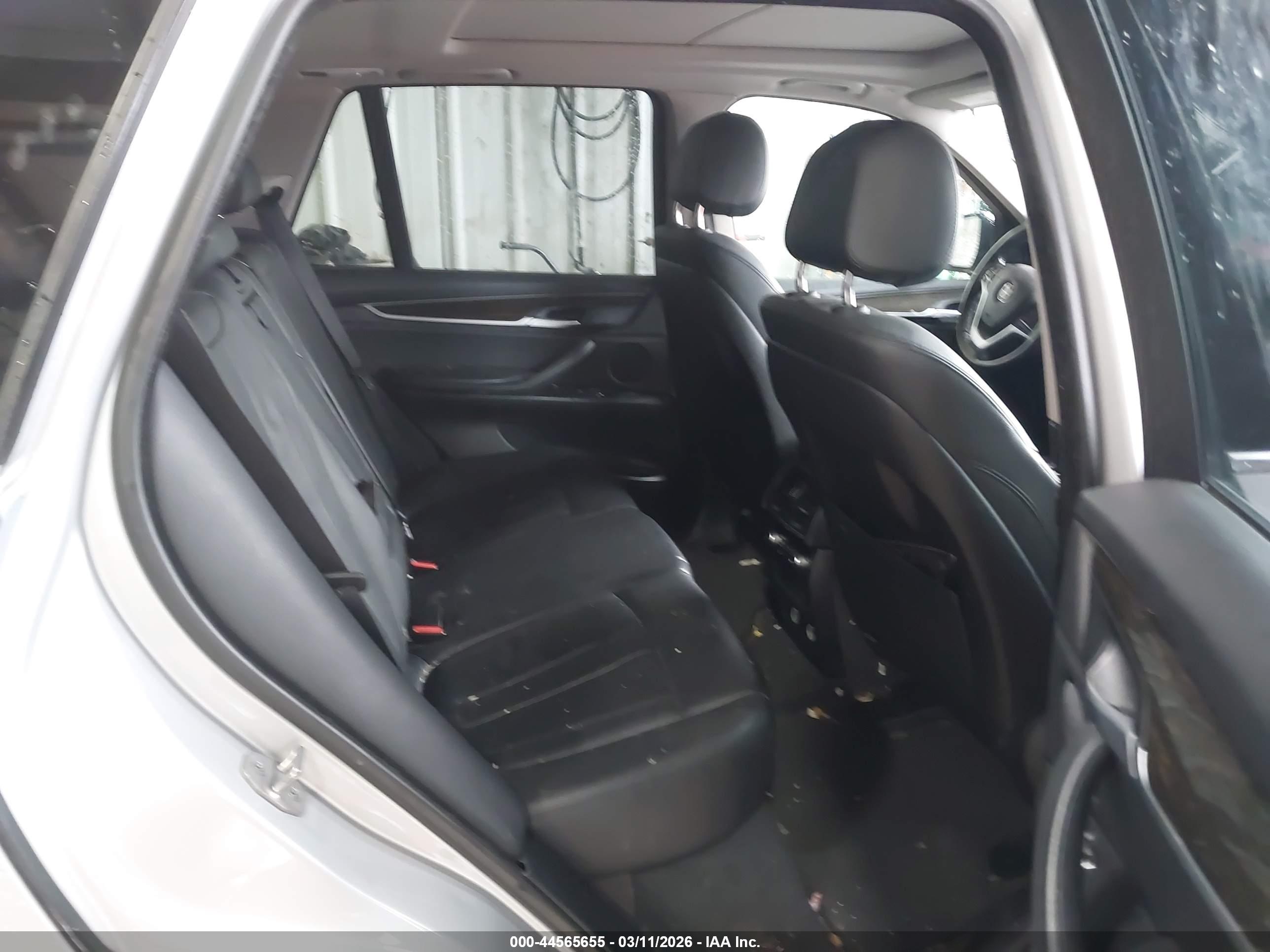 BMW X5 image 8