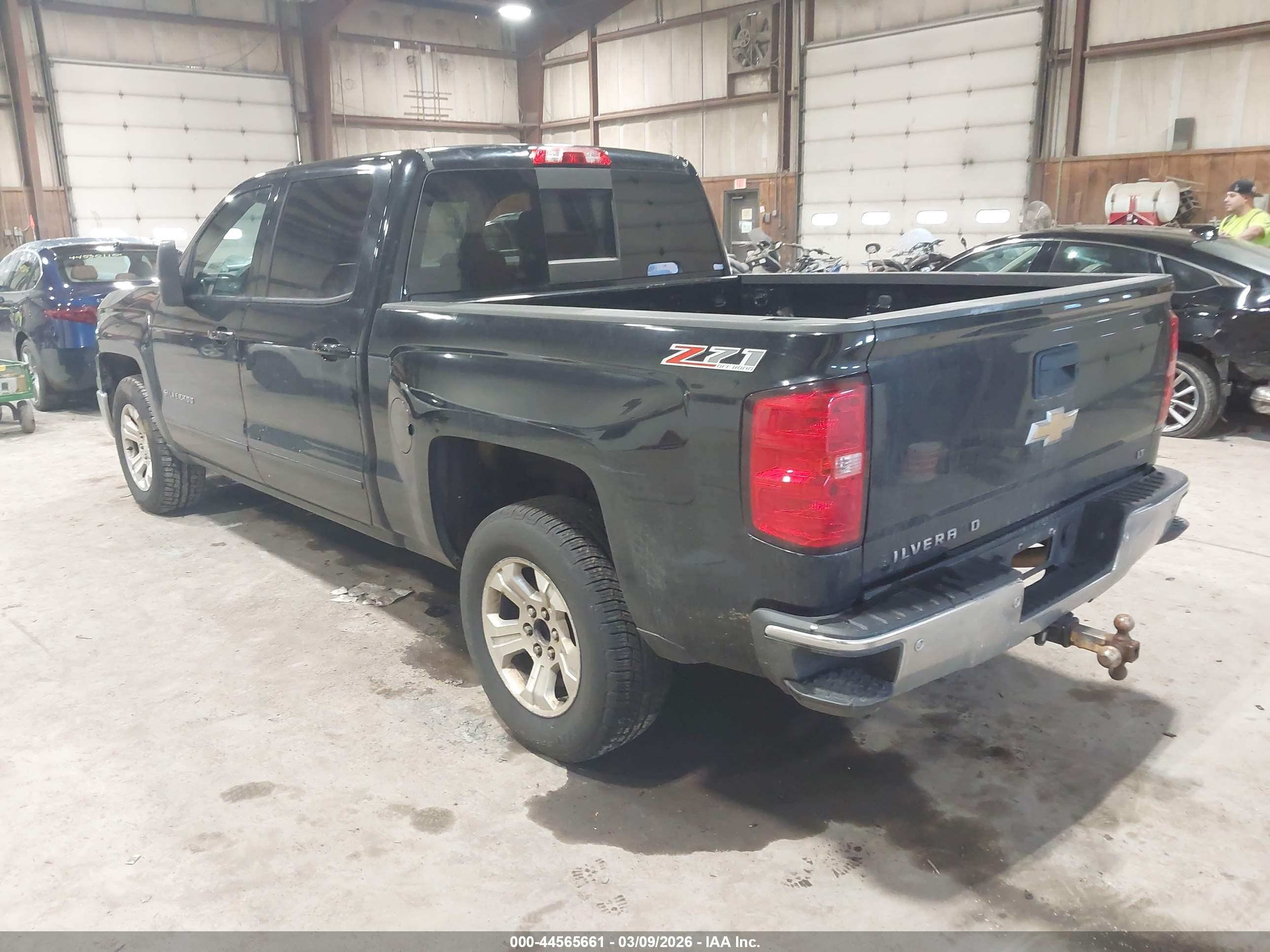 CHEVROLET SILVERADO image 3