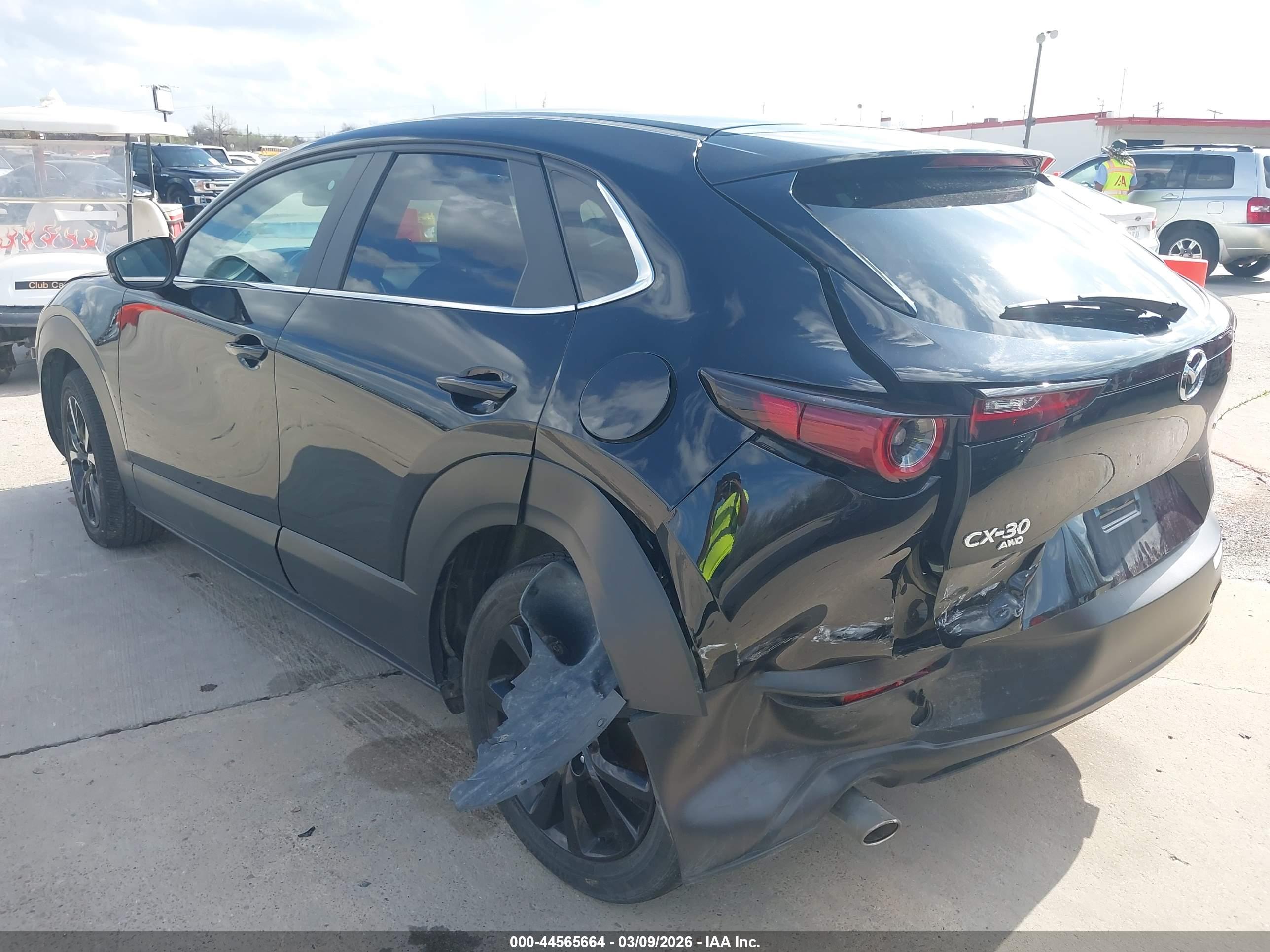 MAZDA CX-30 image 3