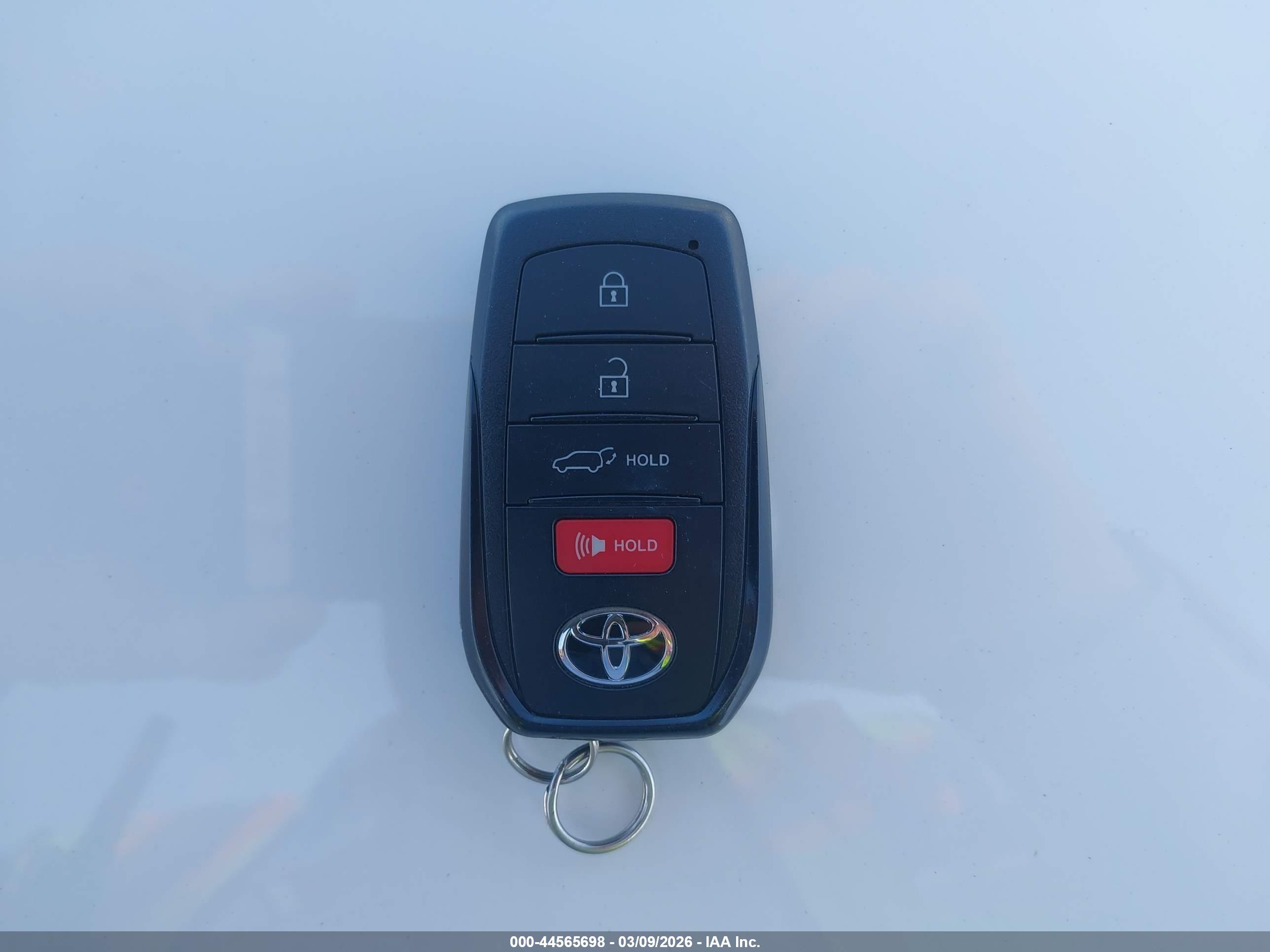TOYOTA LAND image 11