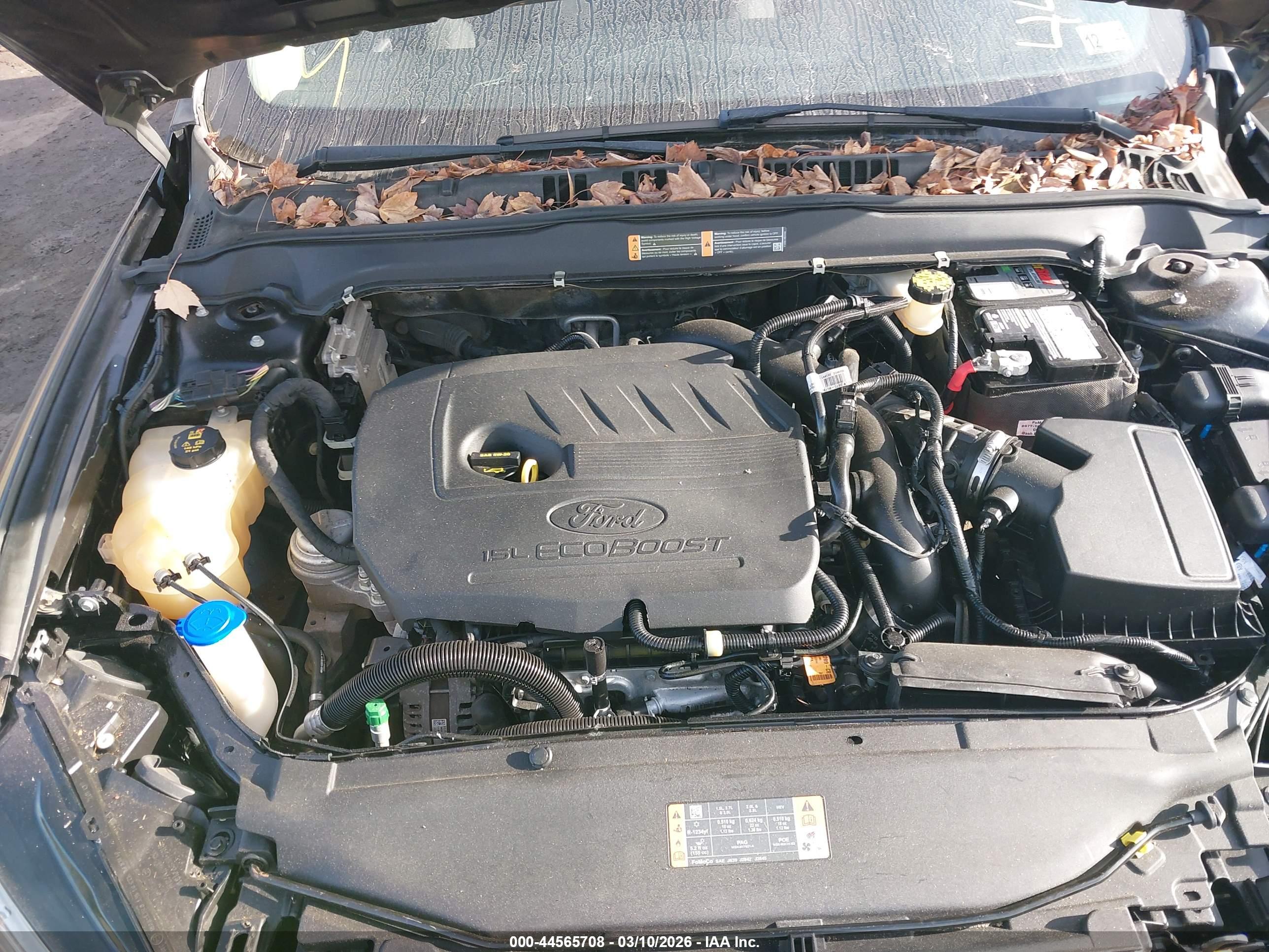 FORD FUSION image 10