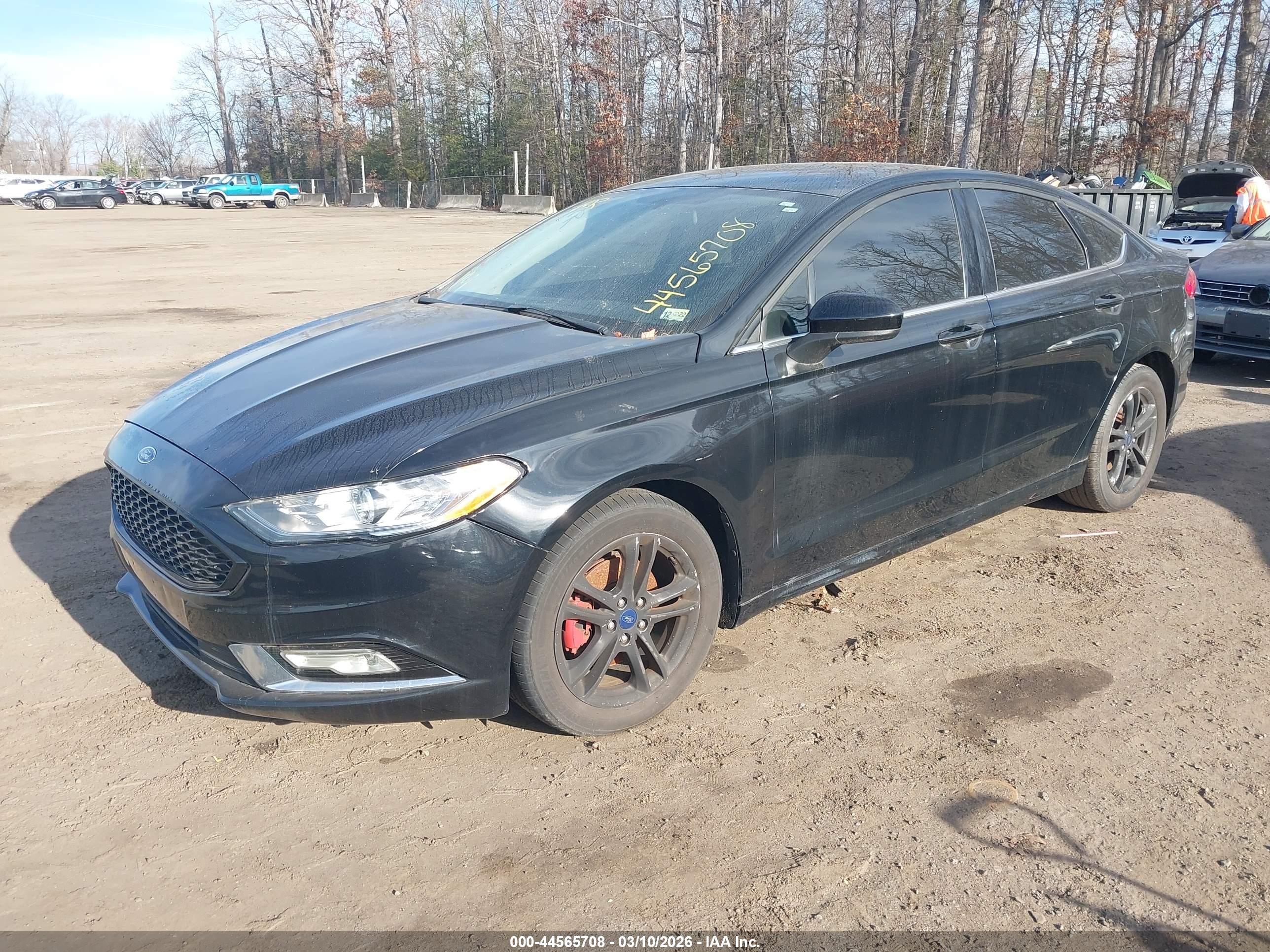FORD FUSION image 2