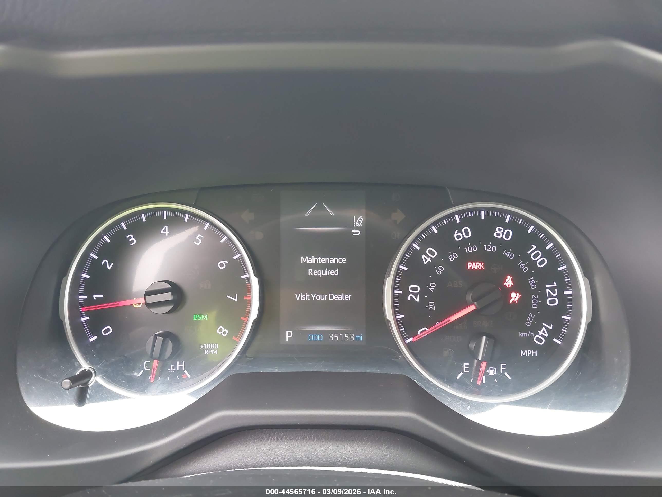 TOYOTA RAV4 image 7