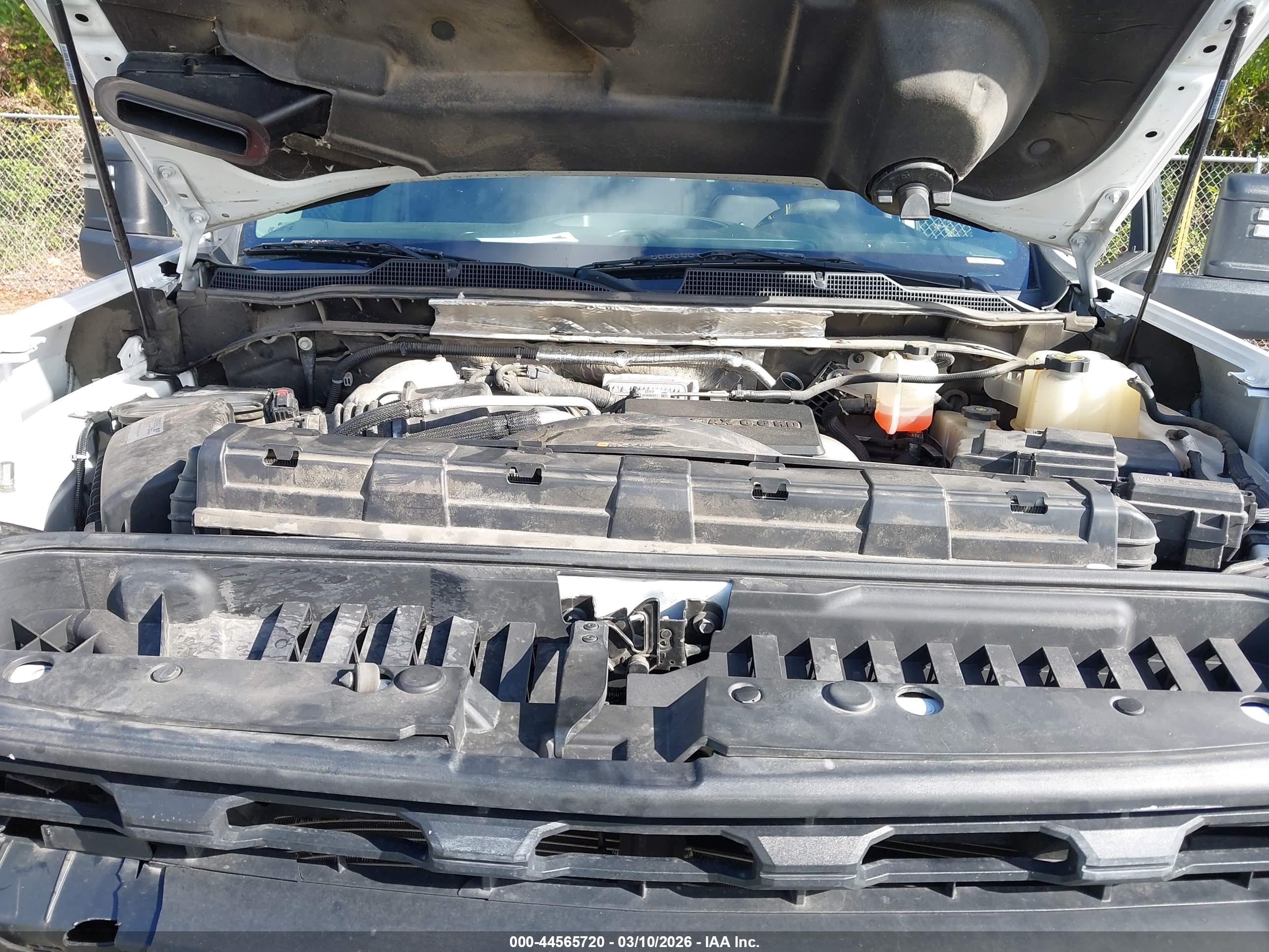 CHEVROLET SILVERADO image 10