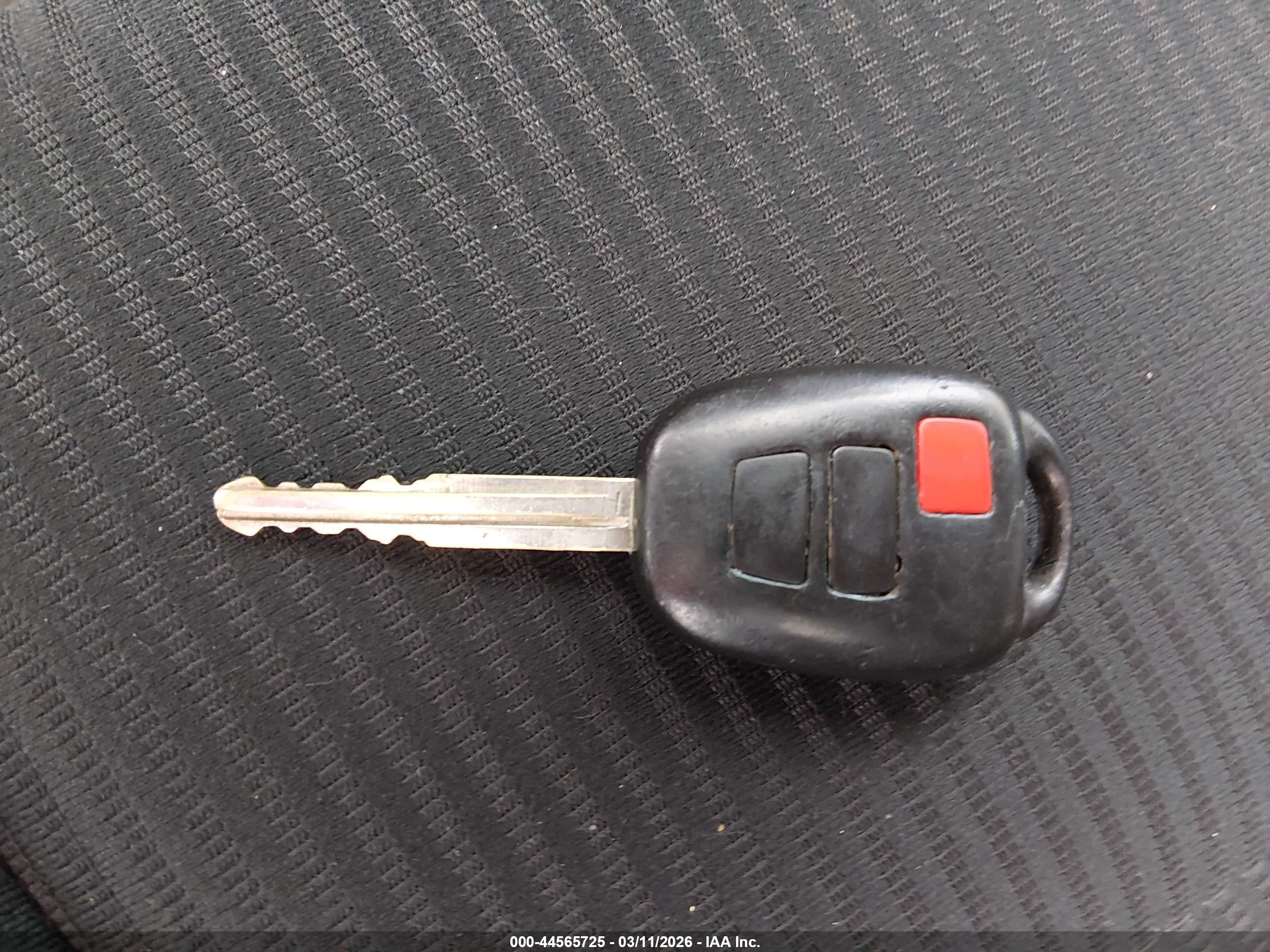 TOYOTA RAV4 image 11