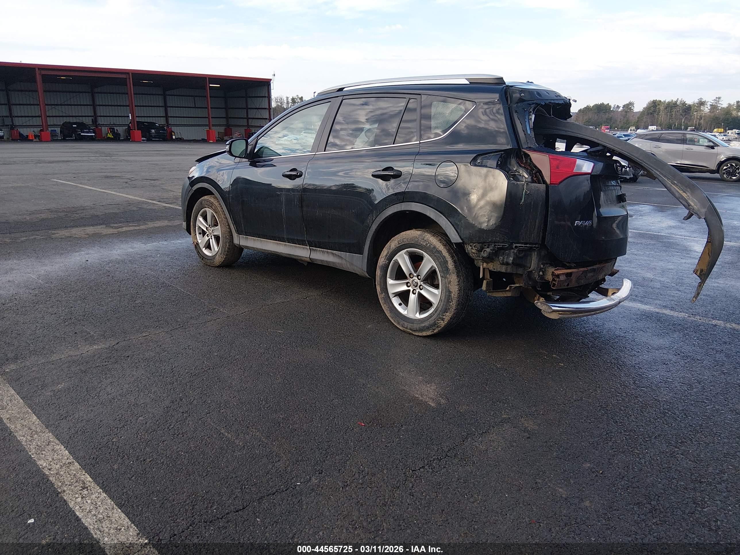 TOYOTA RAV4 image 3