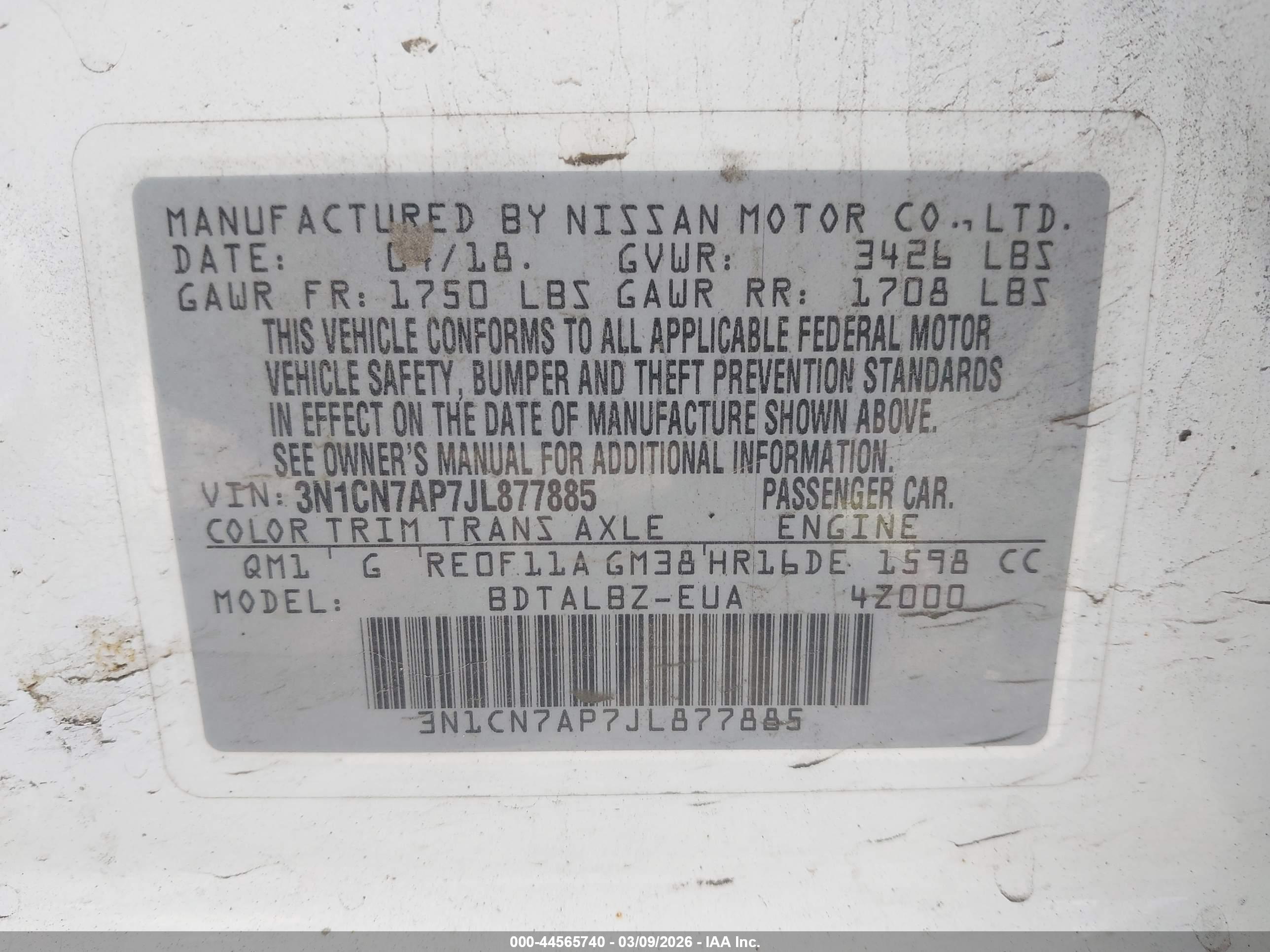 NISSAN VERSA image 9