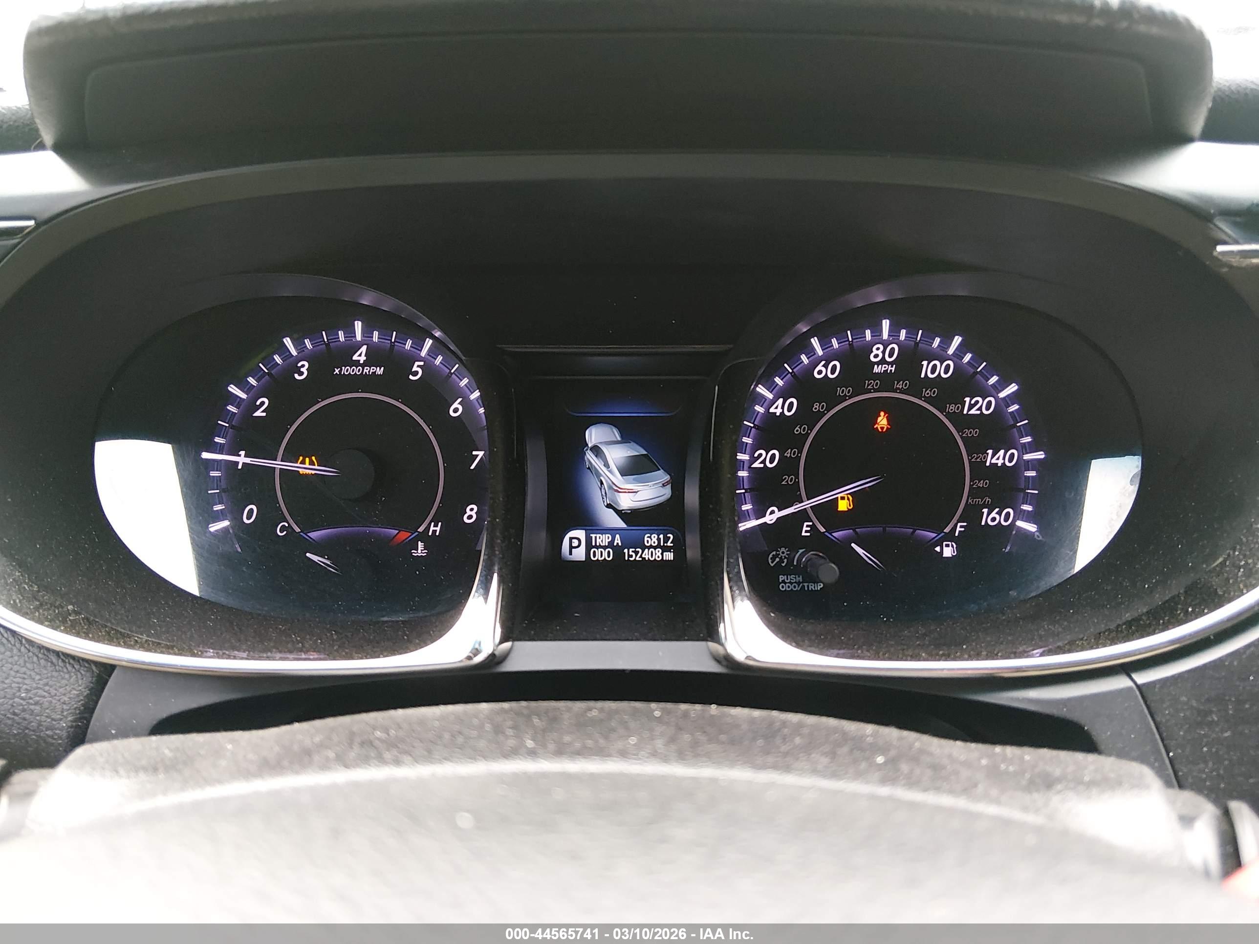 TOYOTA AVALON image 7