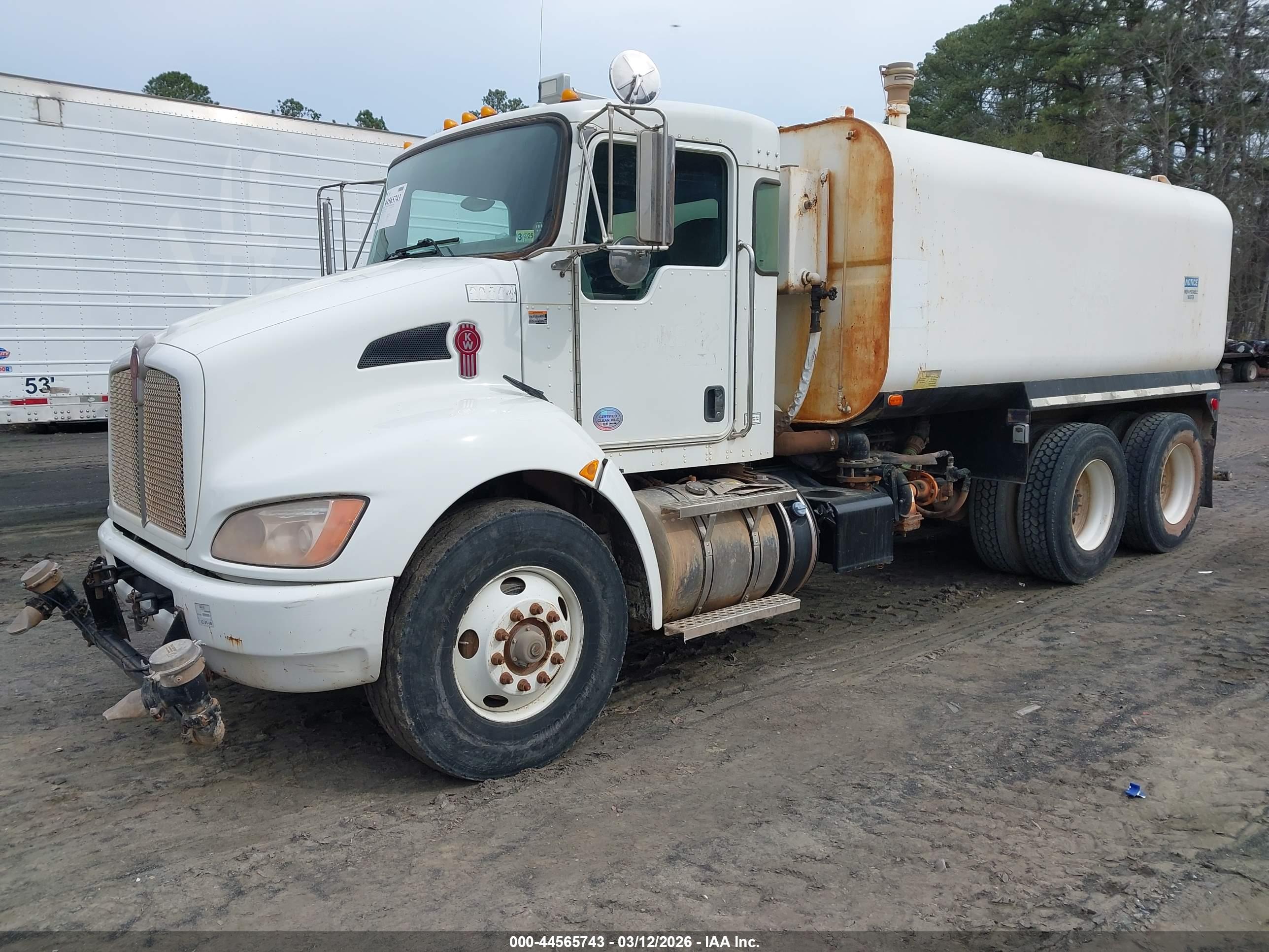 KENWORTH CONSTRUCTION image 2