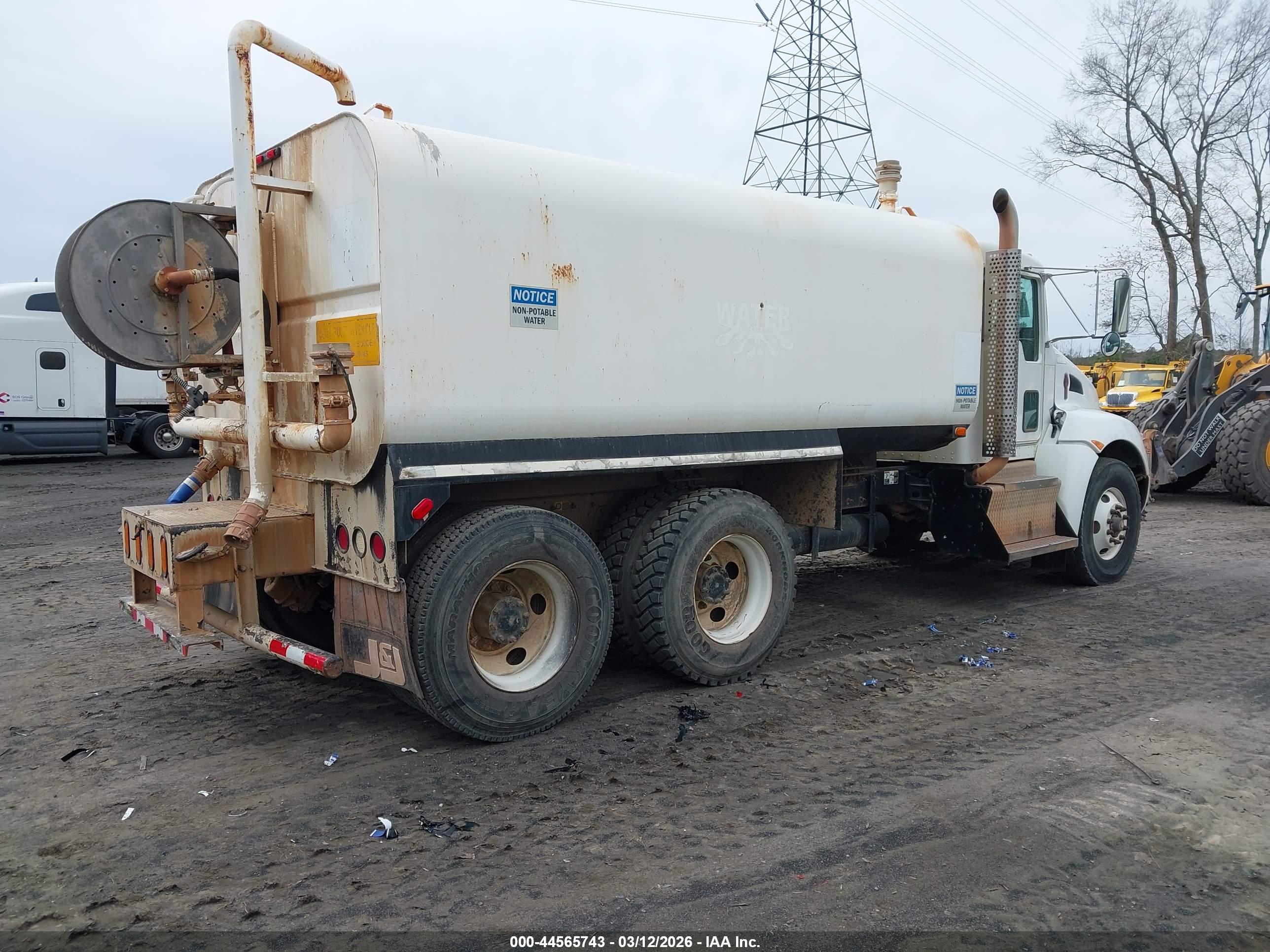 KENWORTH CONSTRUCTION image 4