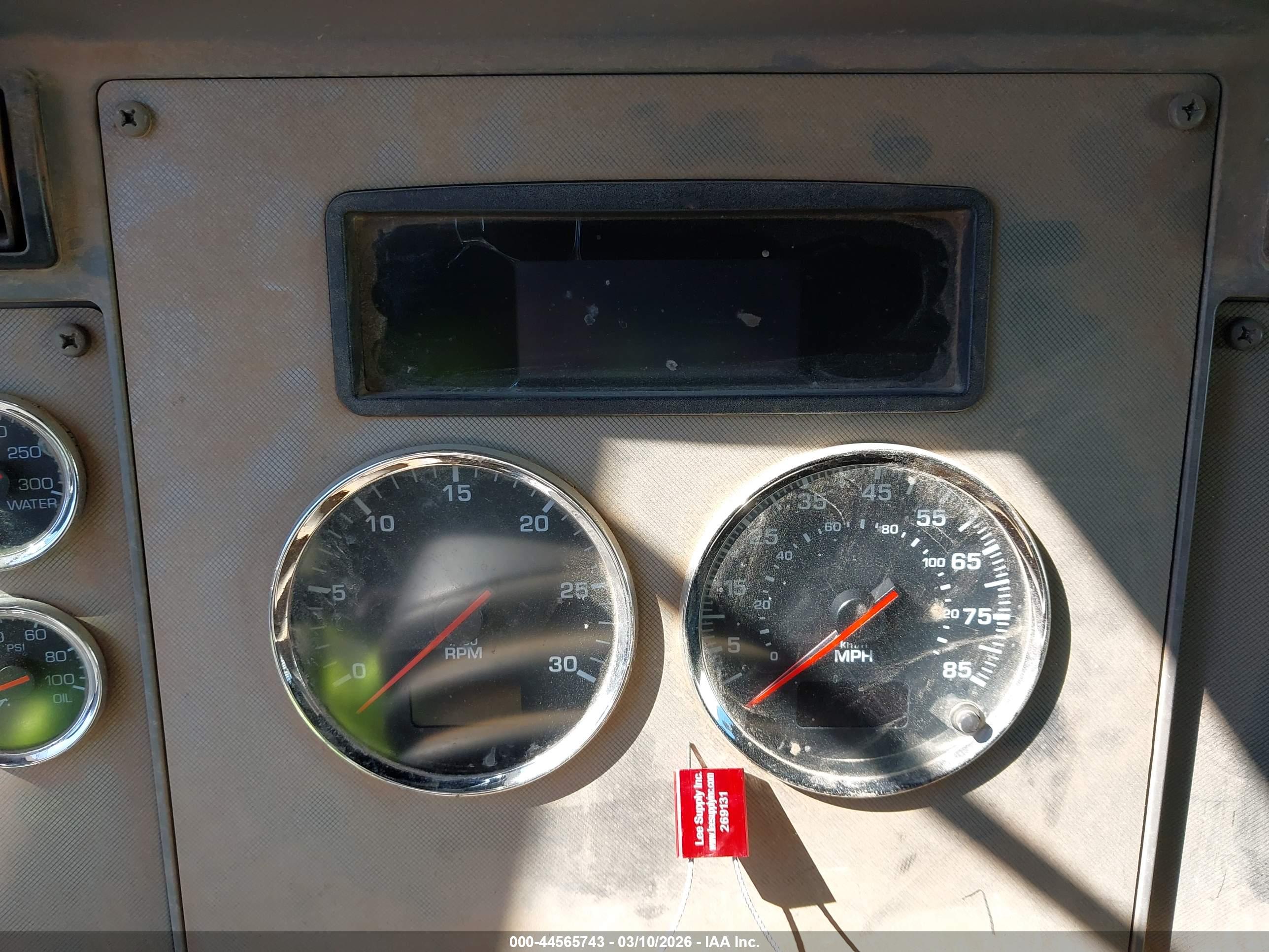 KENWORTH CONSTRUCTION image 6