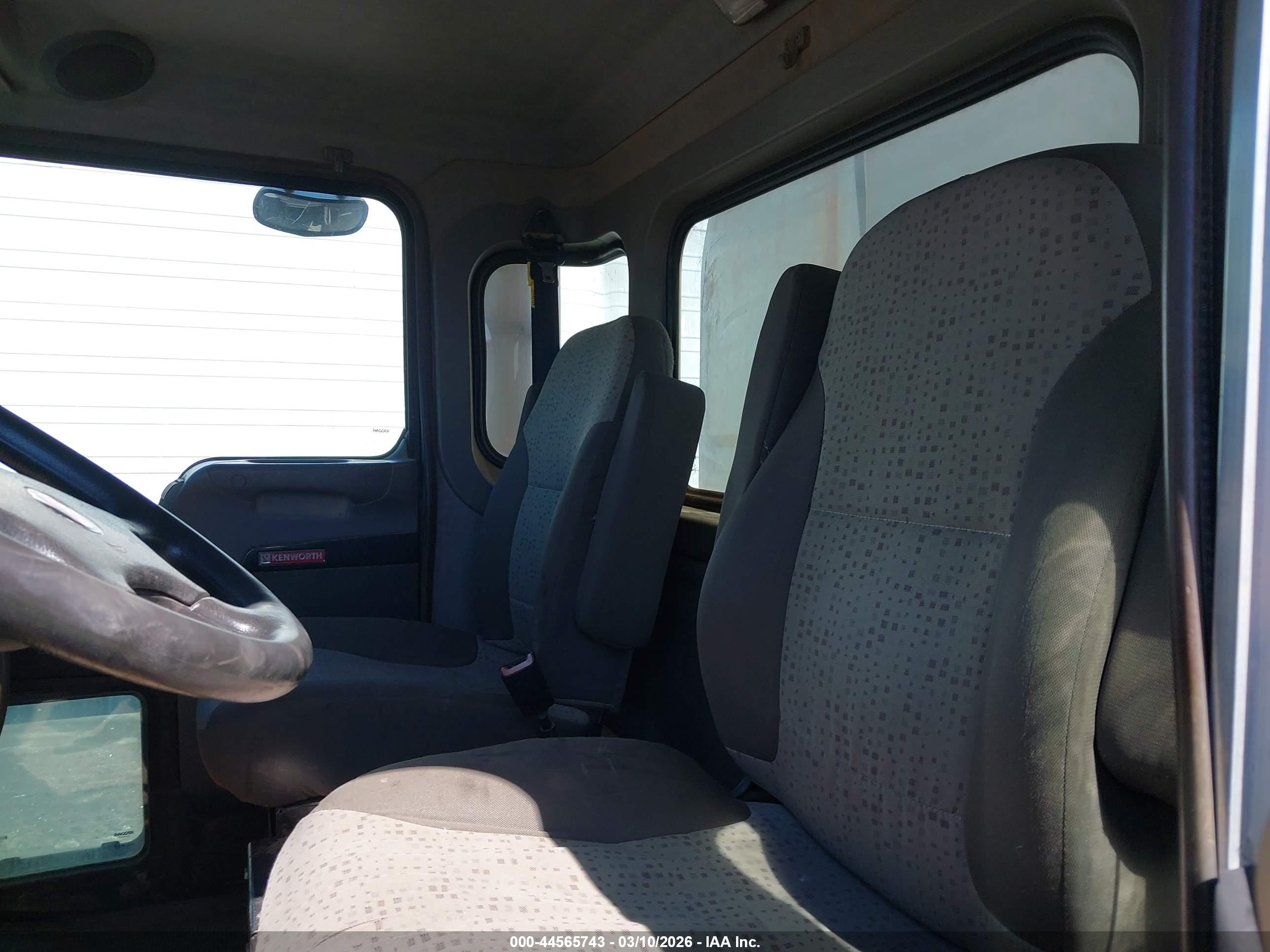 KENWORTH CONSTRUCTION image 8