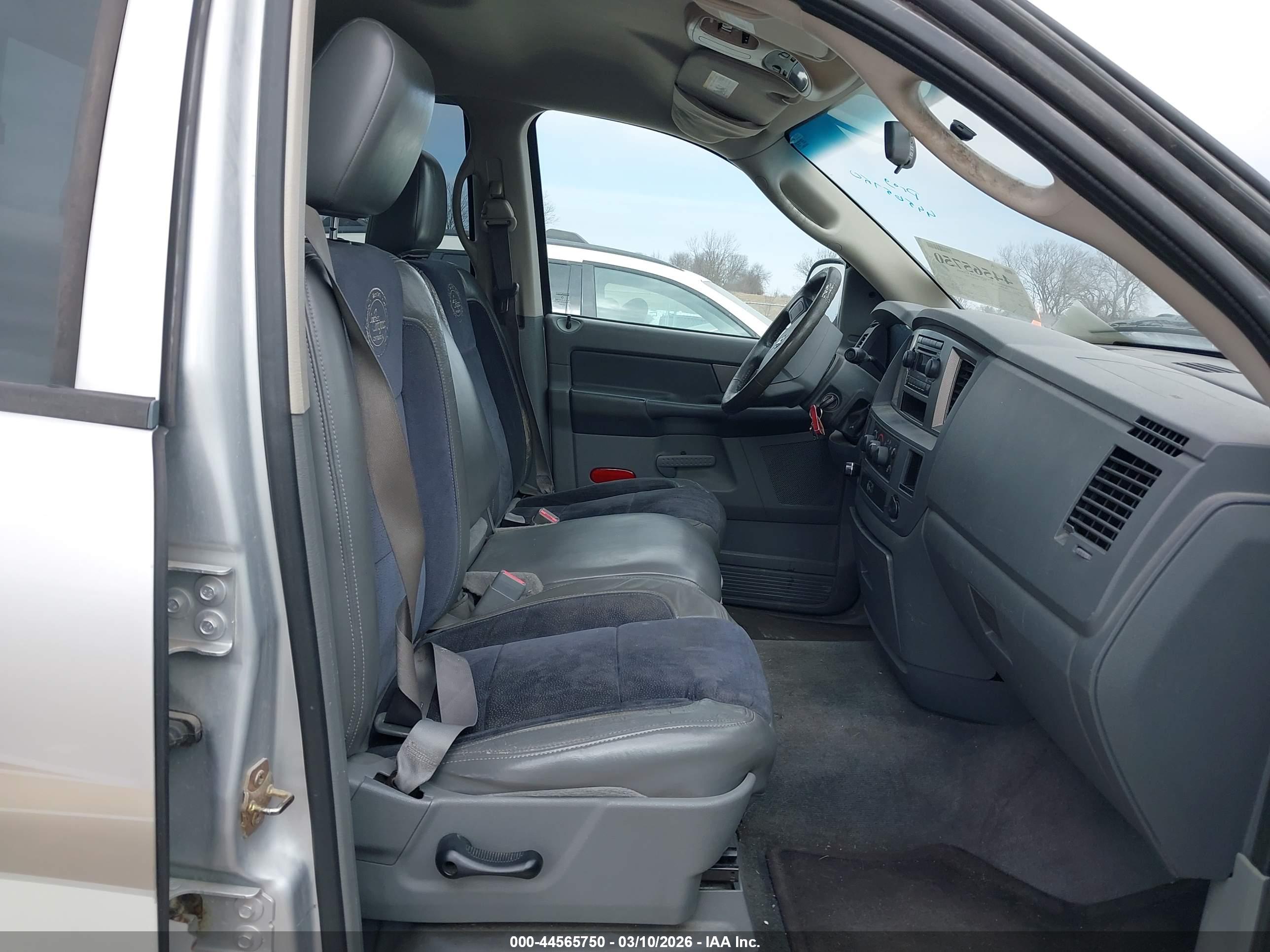 DODGE RAM image 5