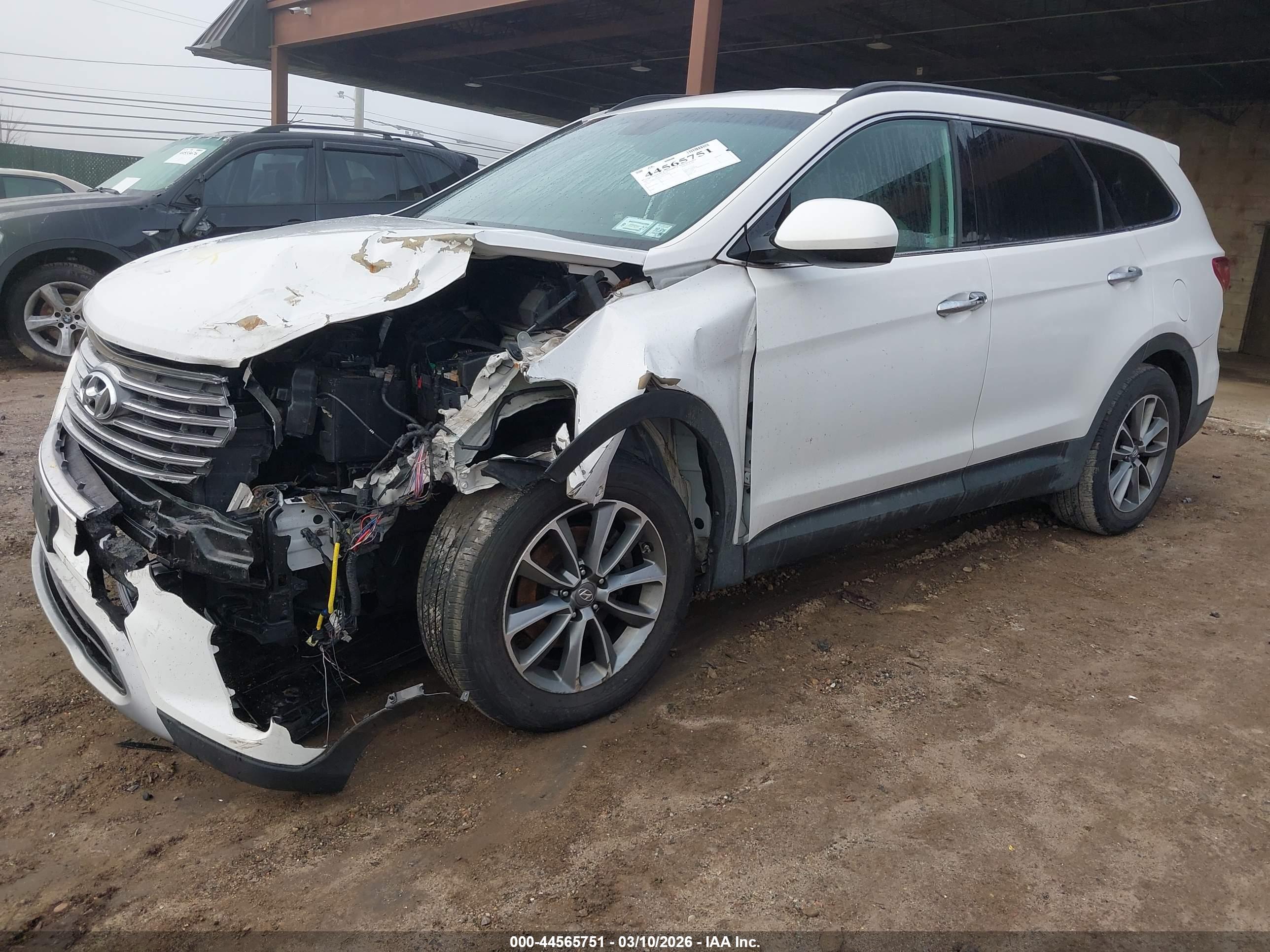 HYUNDAI SANTA image 2