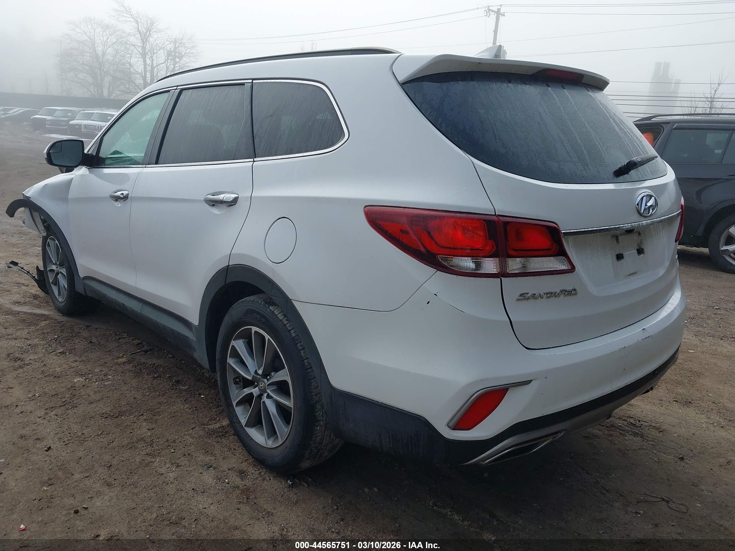 HYUNDAI SANTA image 3