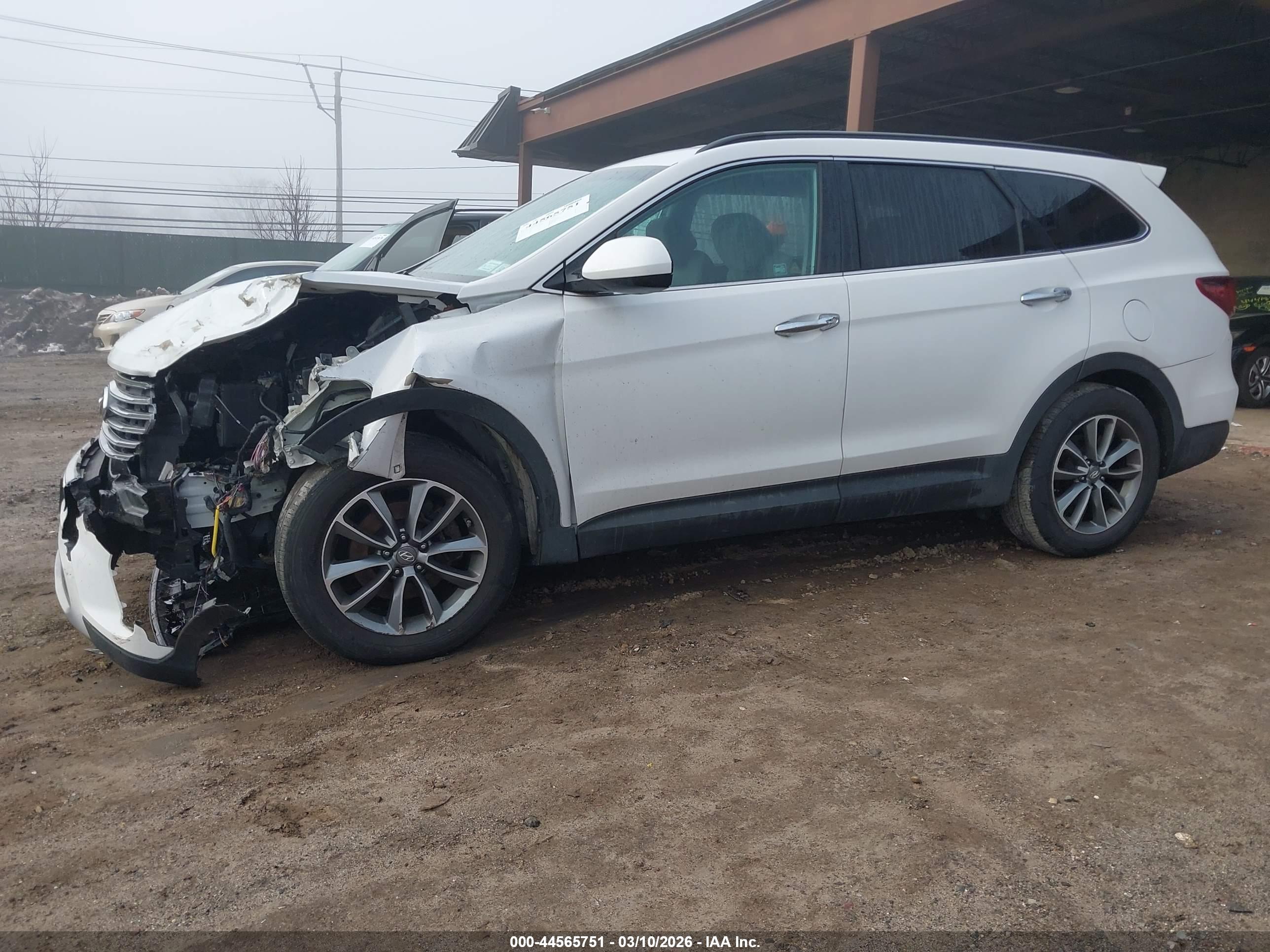 HYUNDAI SANTA image 6