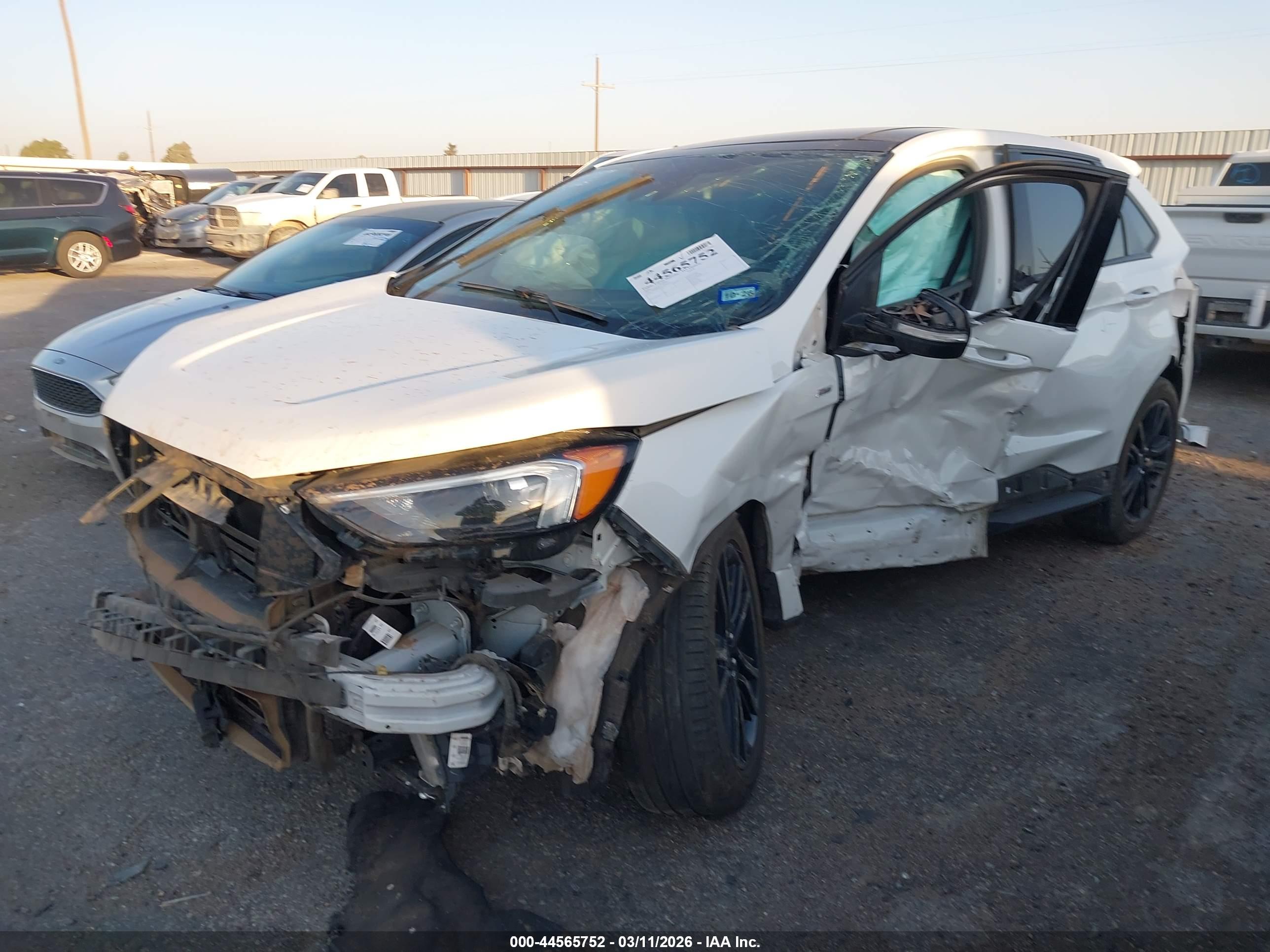 FORD EDGE image 2