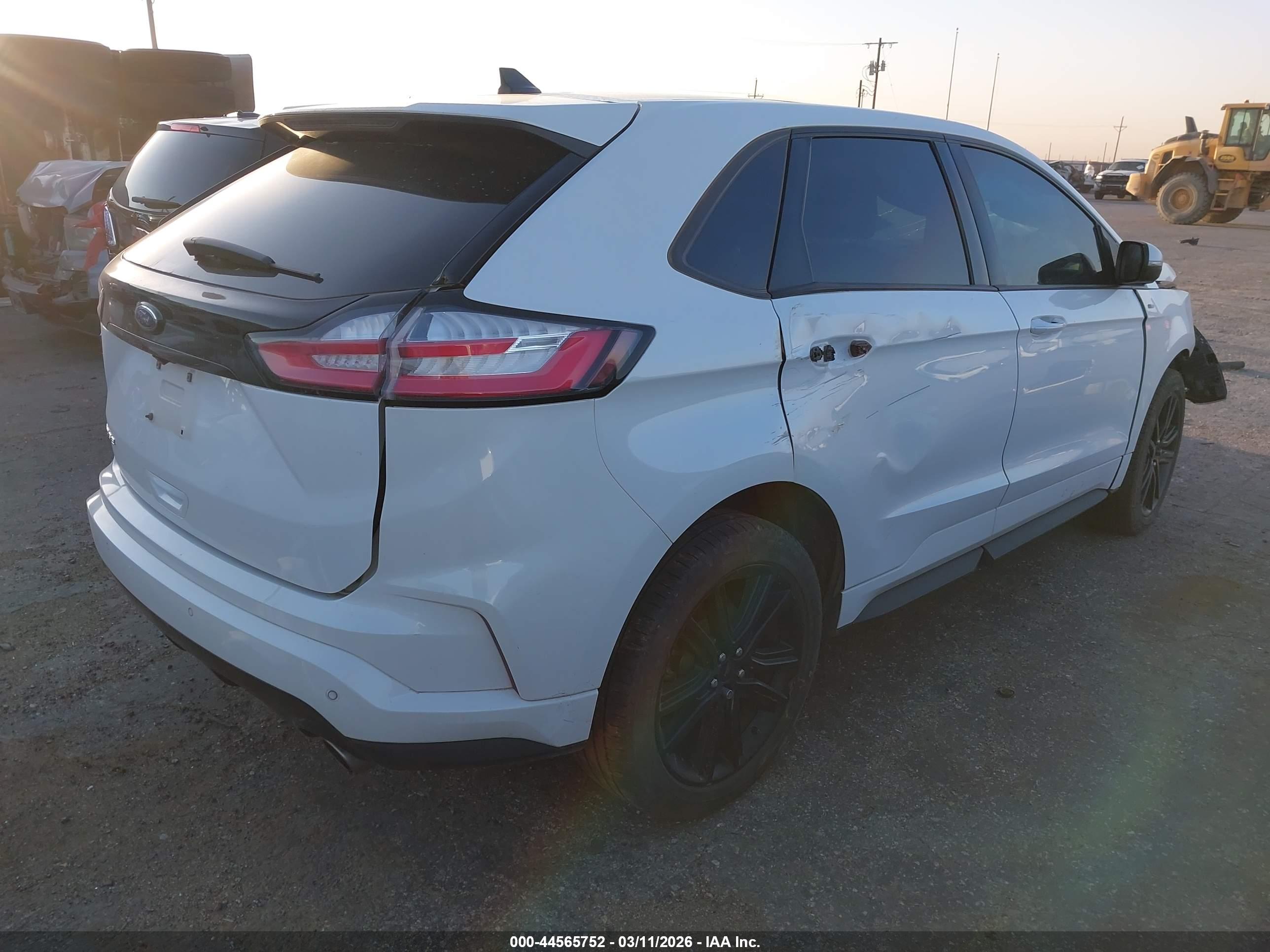 FORD EDGE image 4
