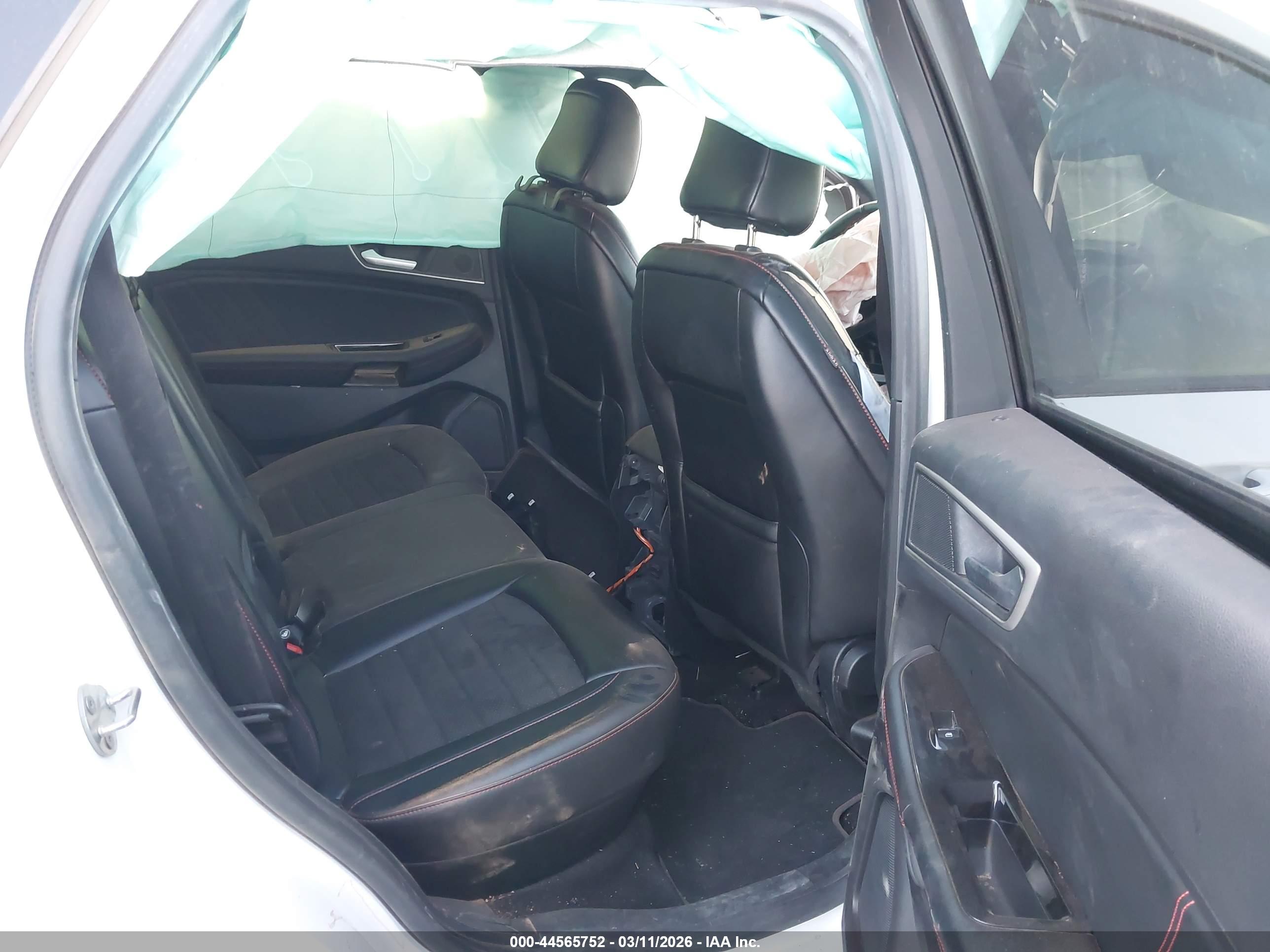 FORD EDGE image 8