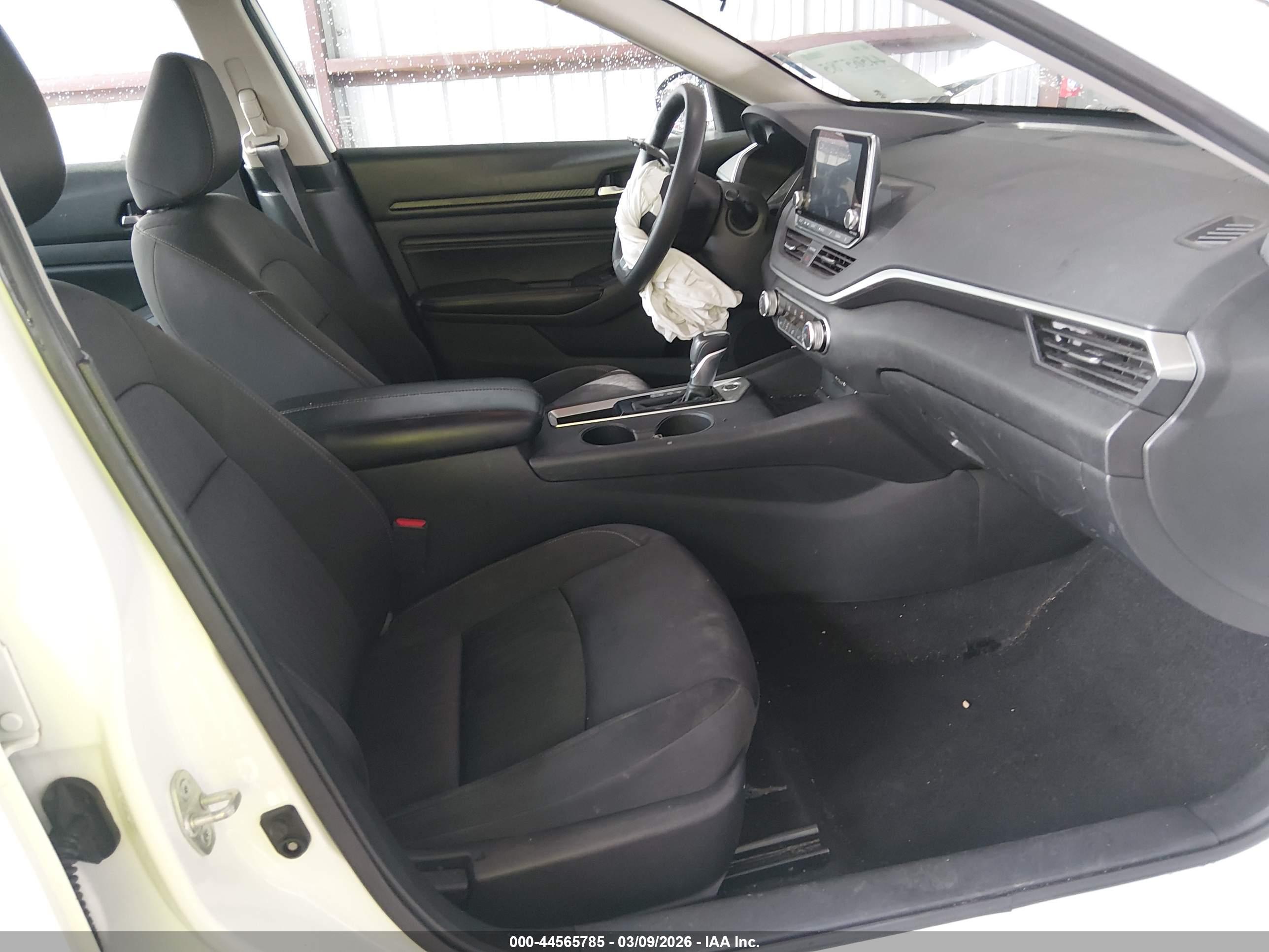NISSAN ALTIMA image 5
