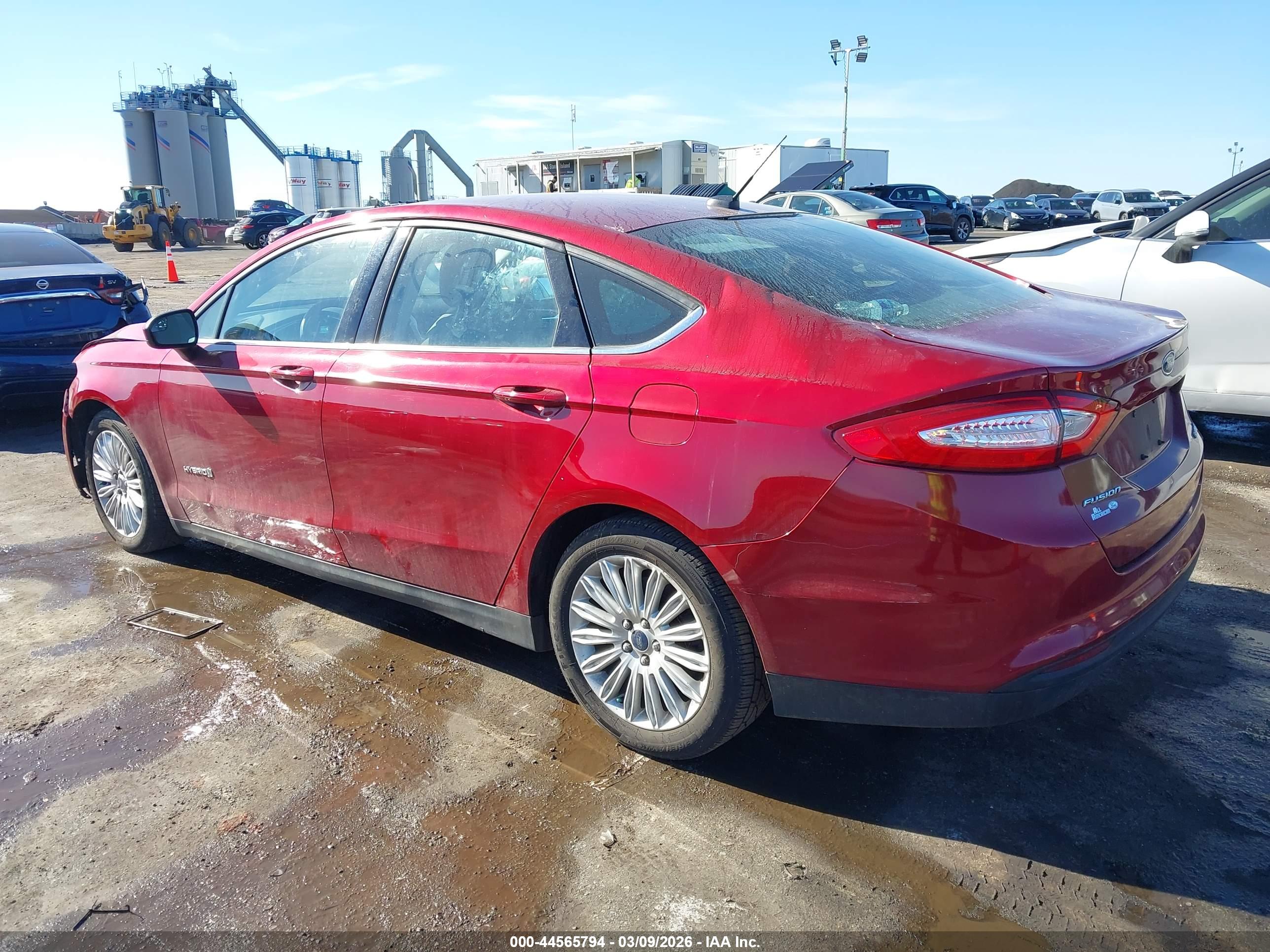 FORD FUSION image 3