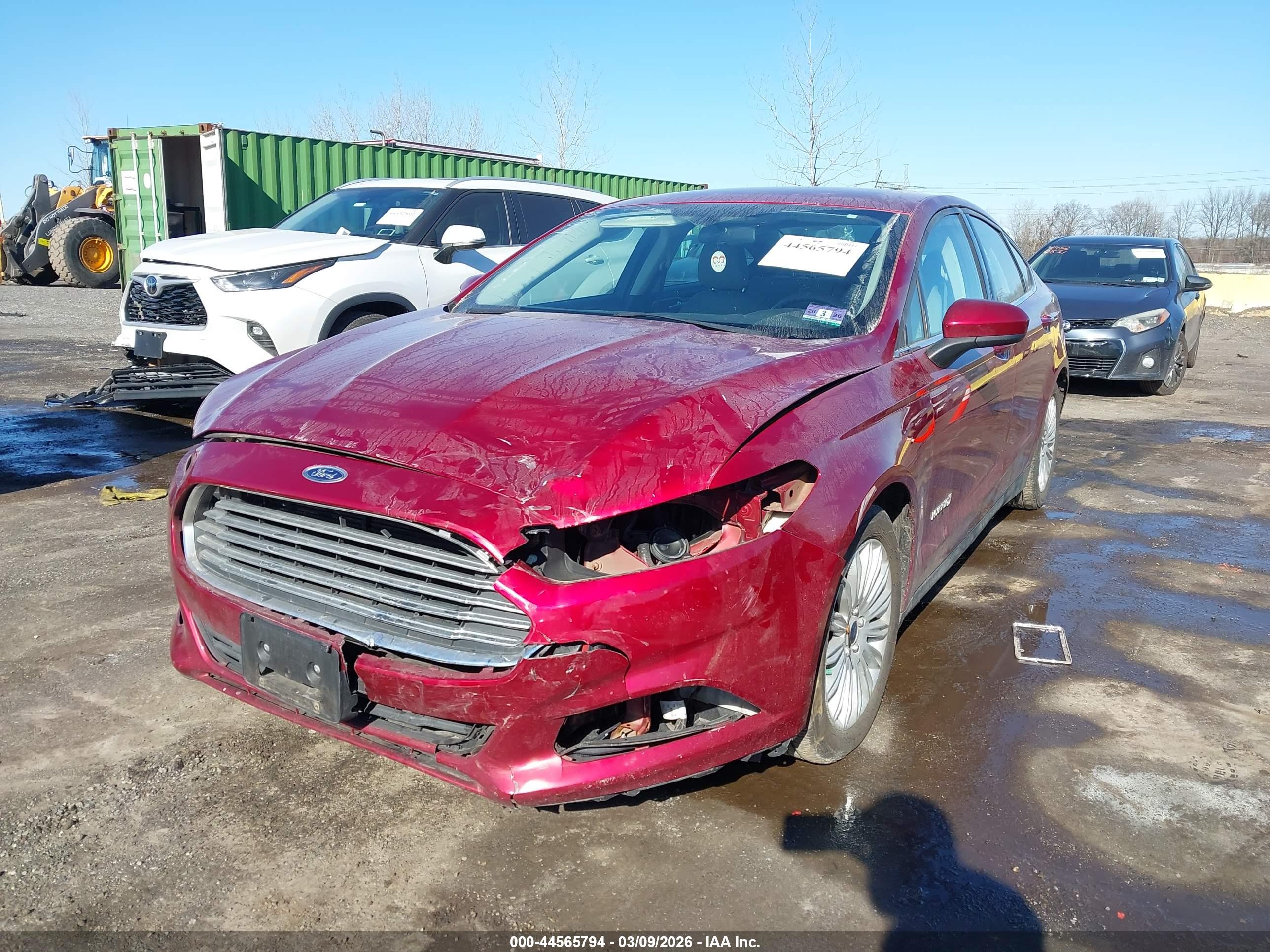 FORD FUSION image 6