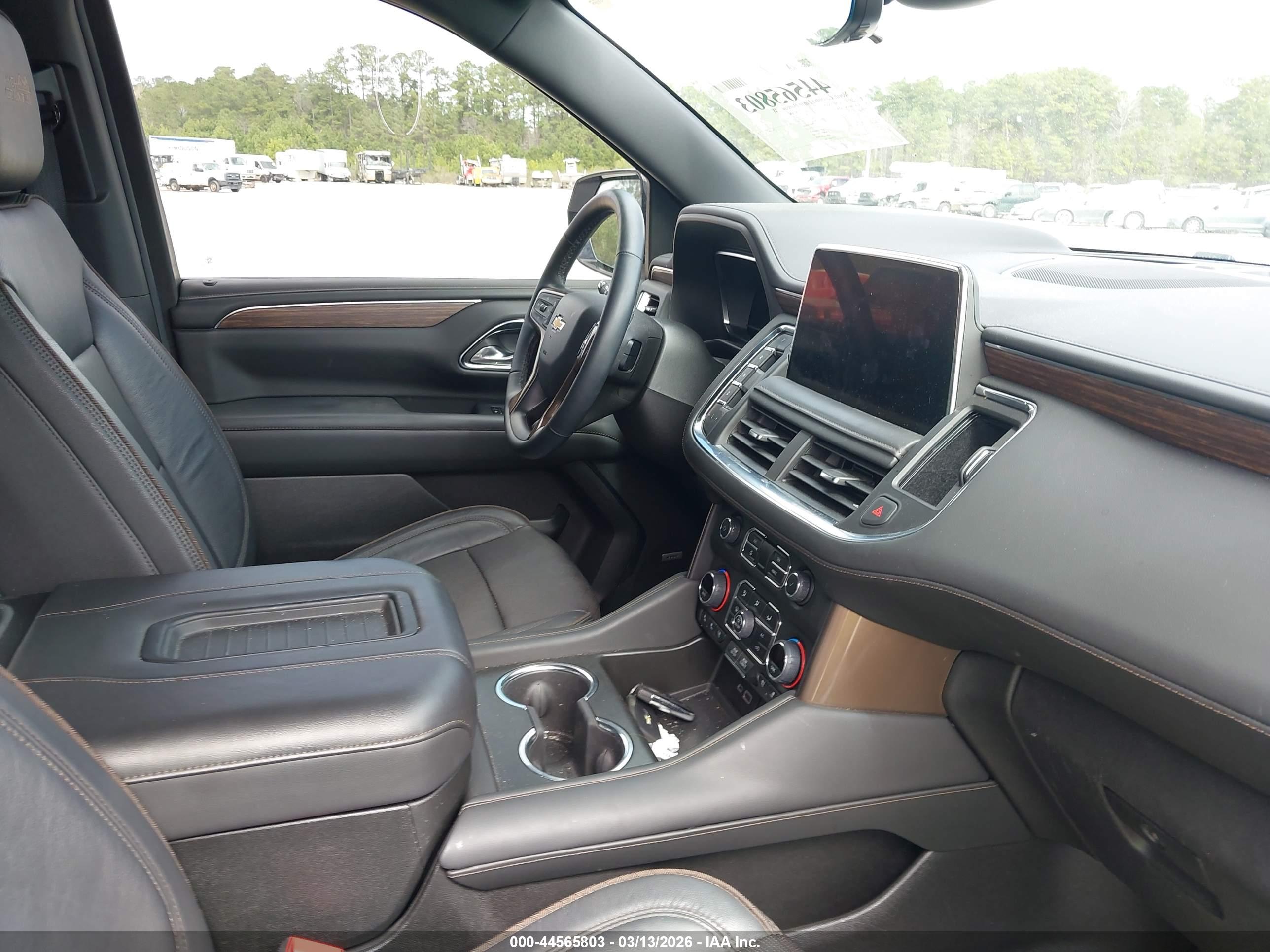 CHEVROLET TAHOE image 5