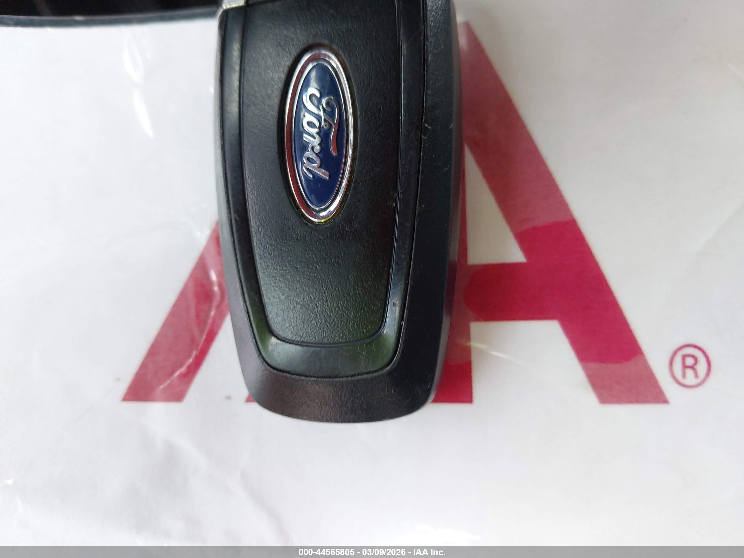 FORD ESCAPE image 11