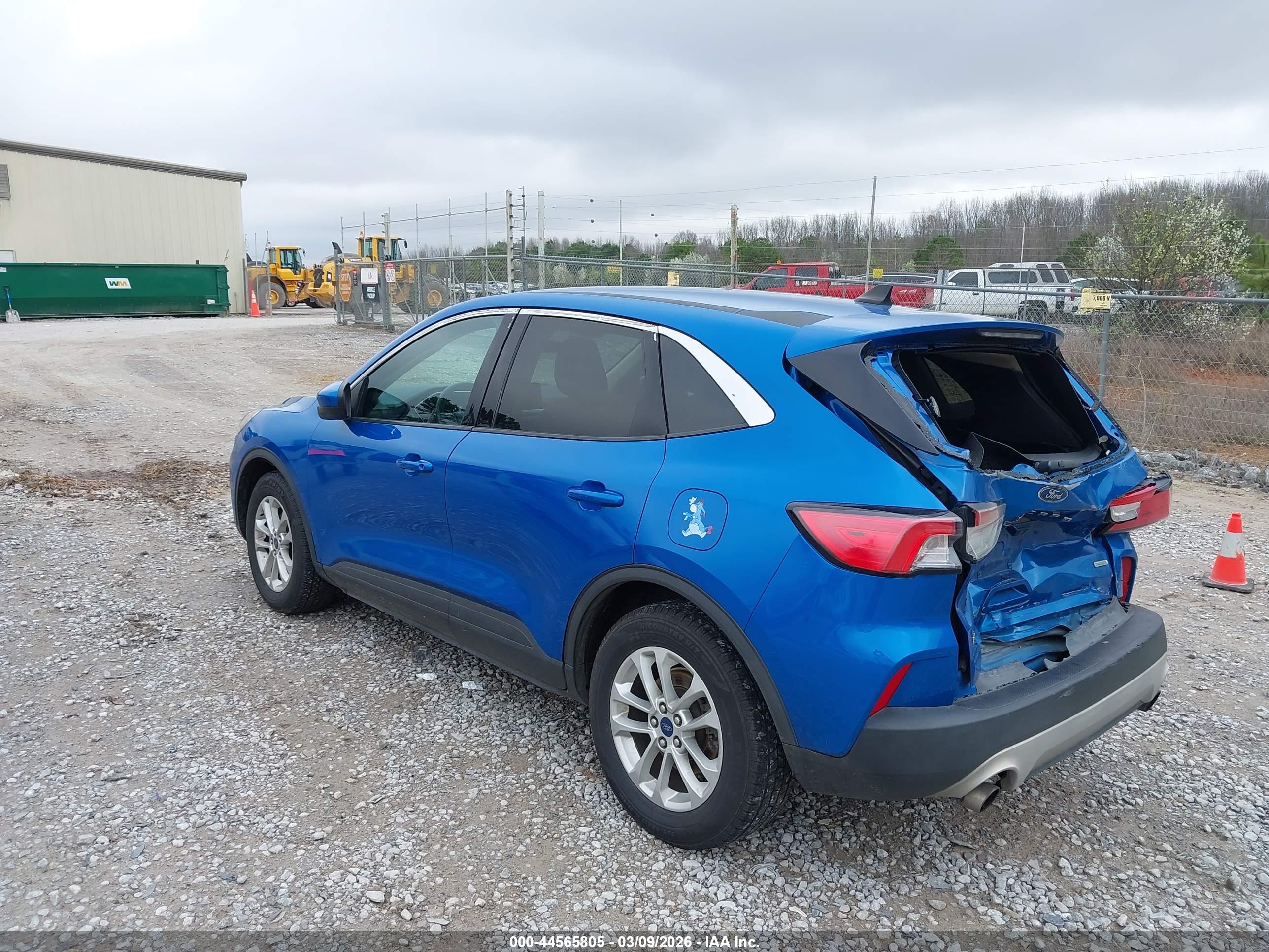 FORD ESCAPE image 3