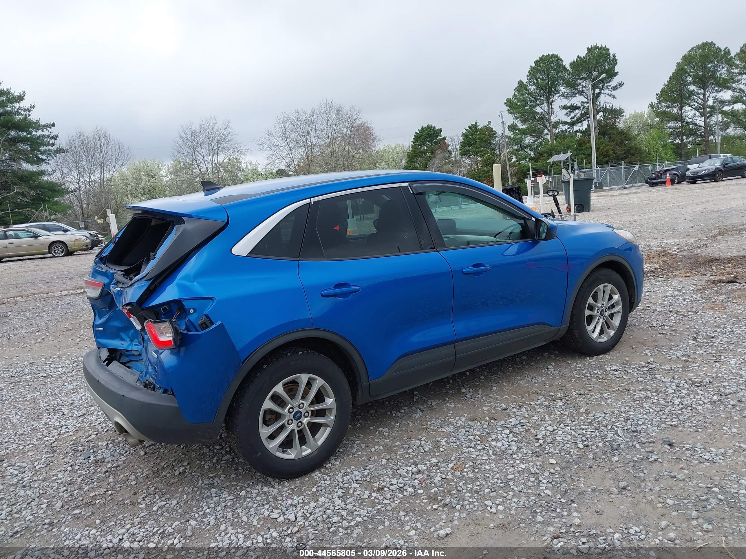 FORD ESCAPE image 4