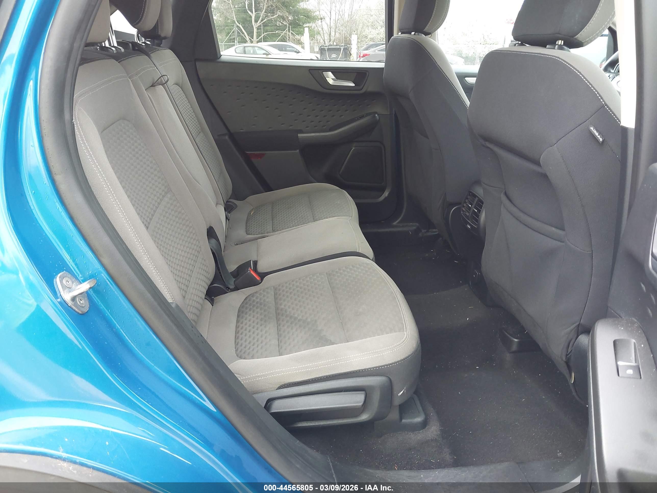 FORD ESCAPE image 8