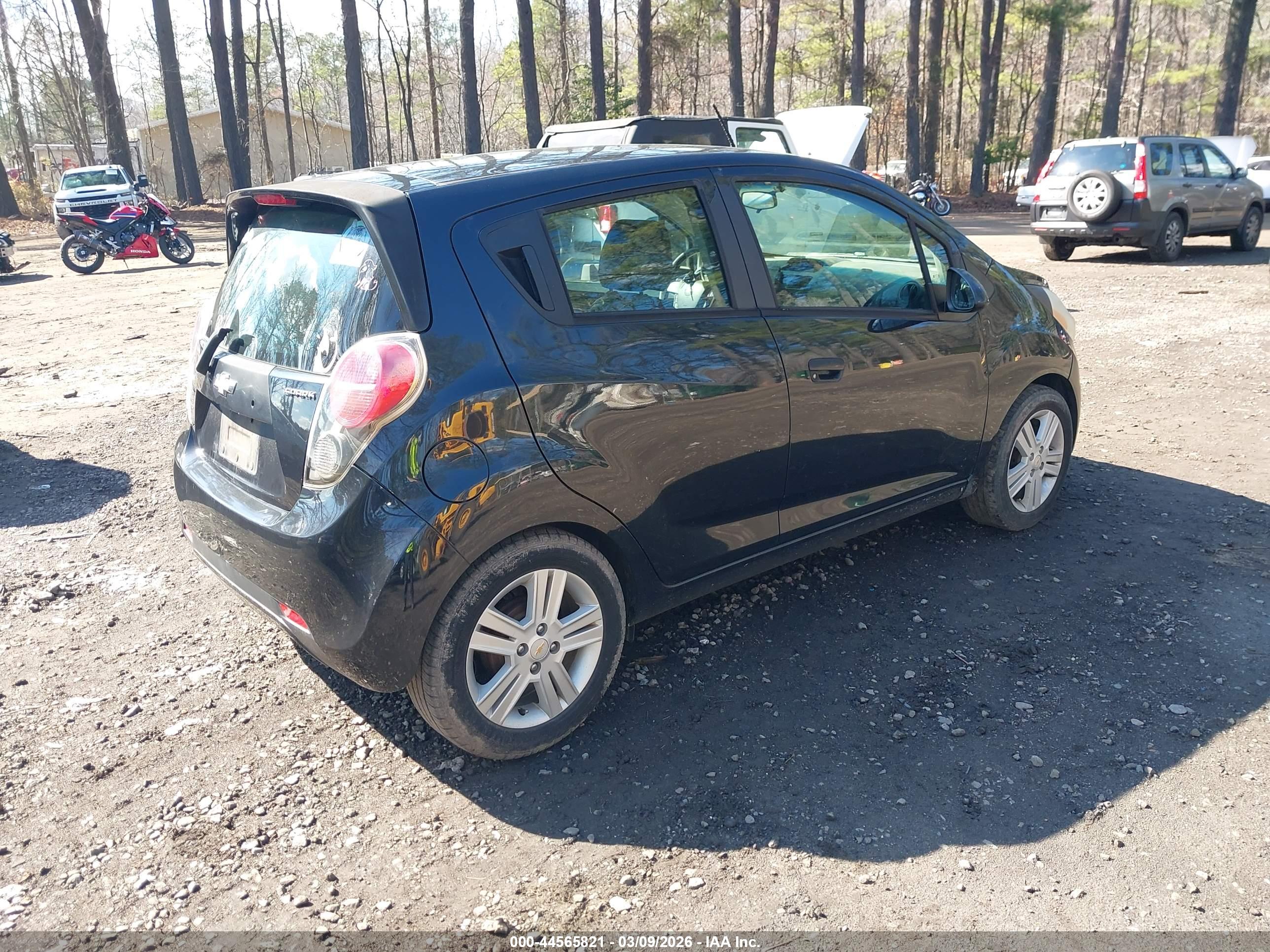 CHEVROLET SPARK image 4
