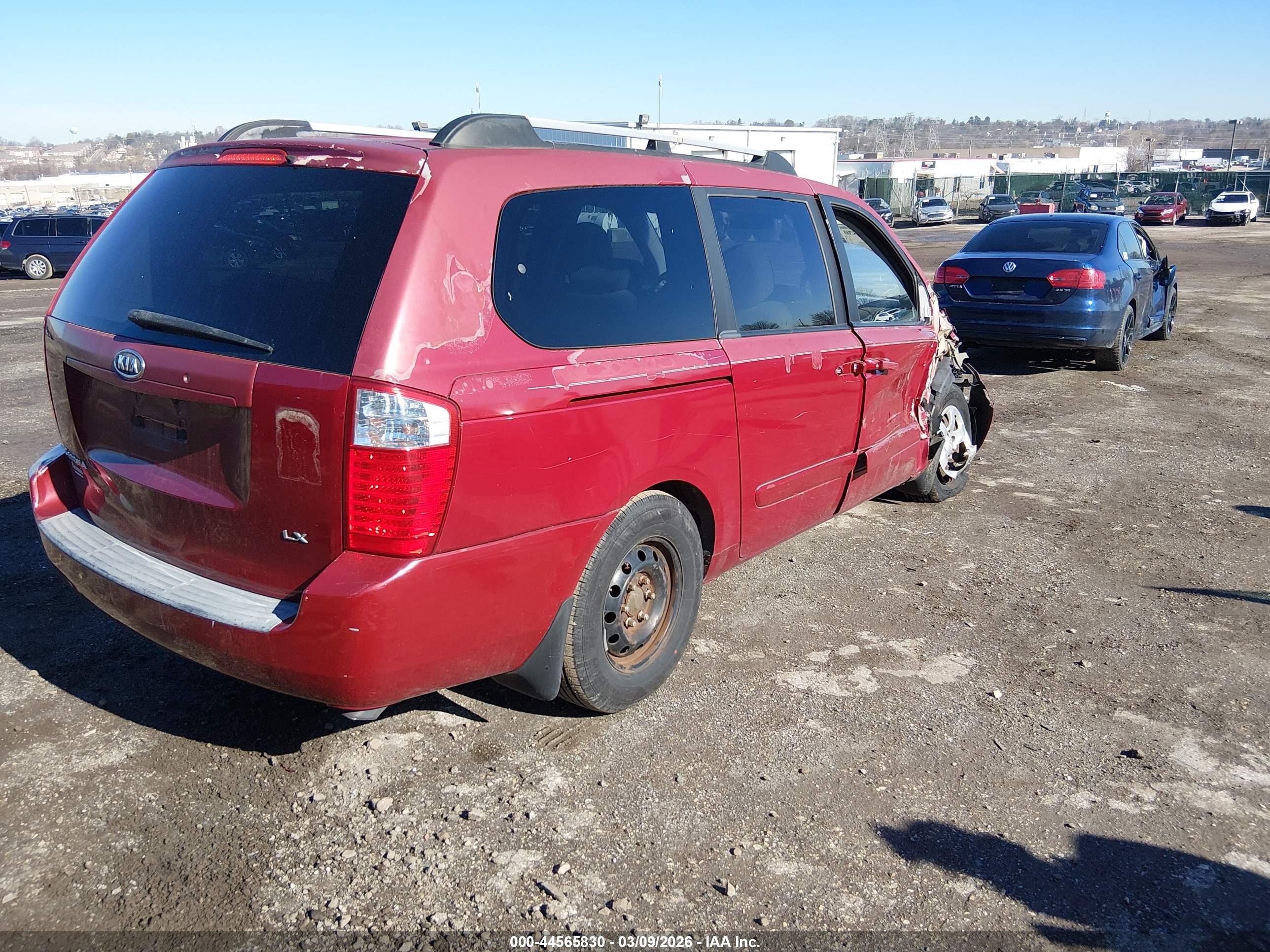 KIA SEDONA image 4