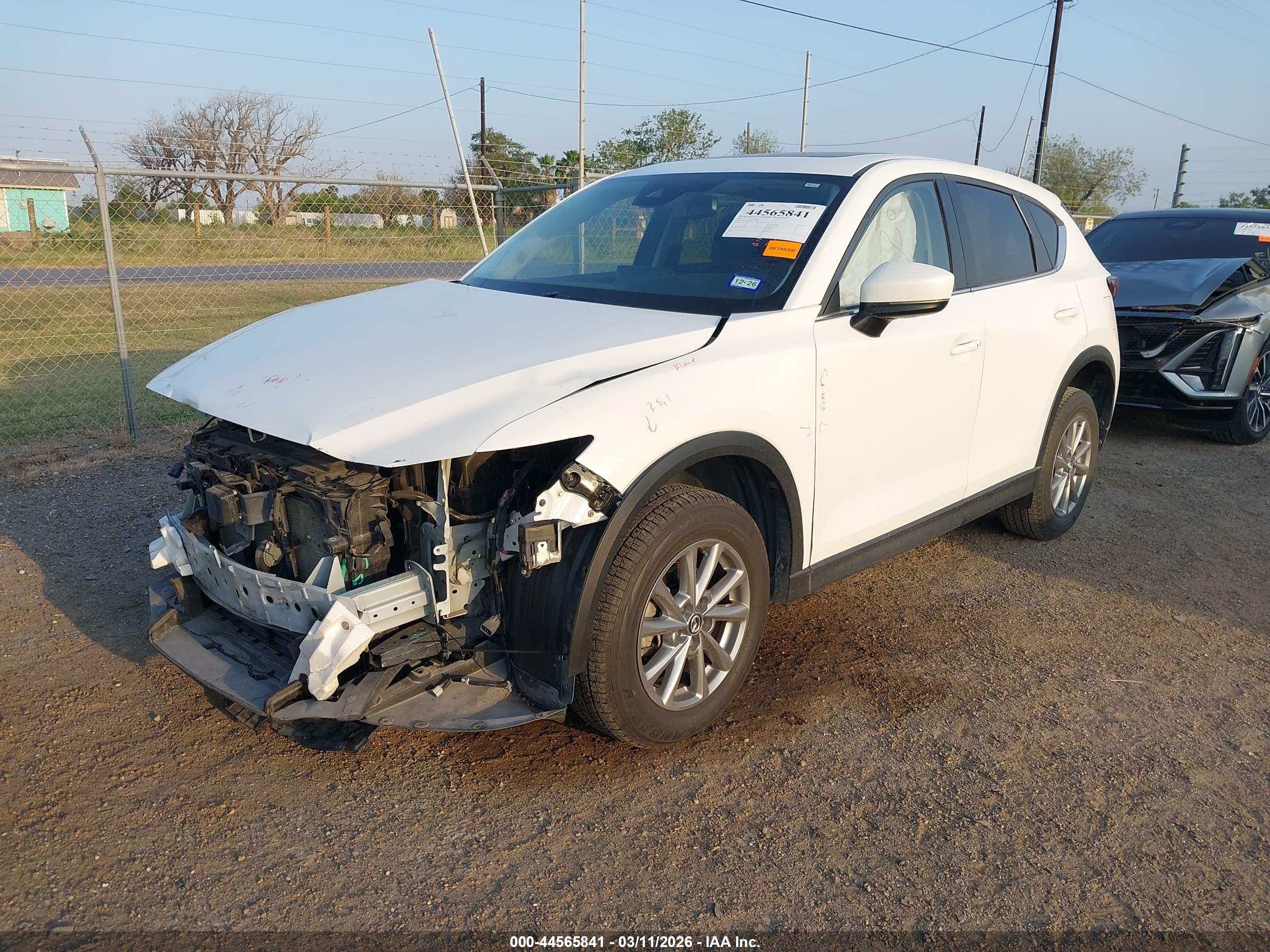 MAZDA CX-5 image 2