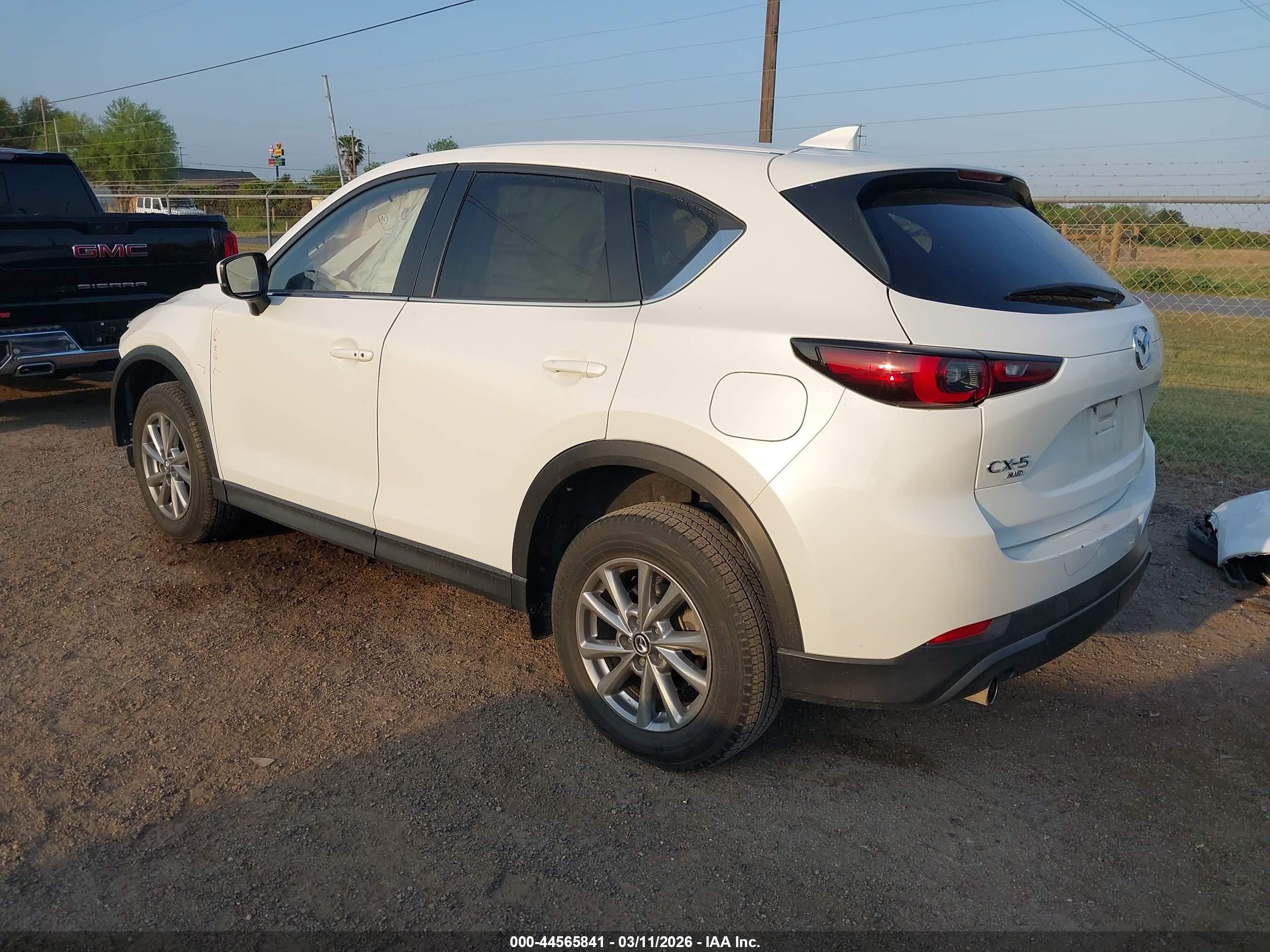 MAZDA CX-5 image 3