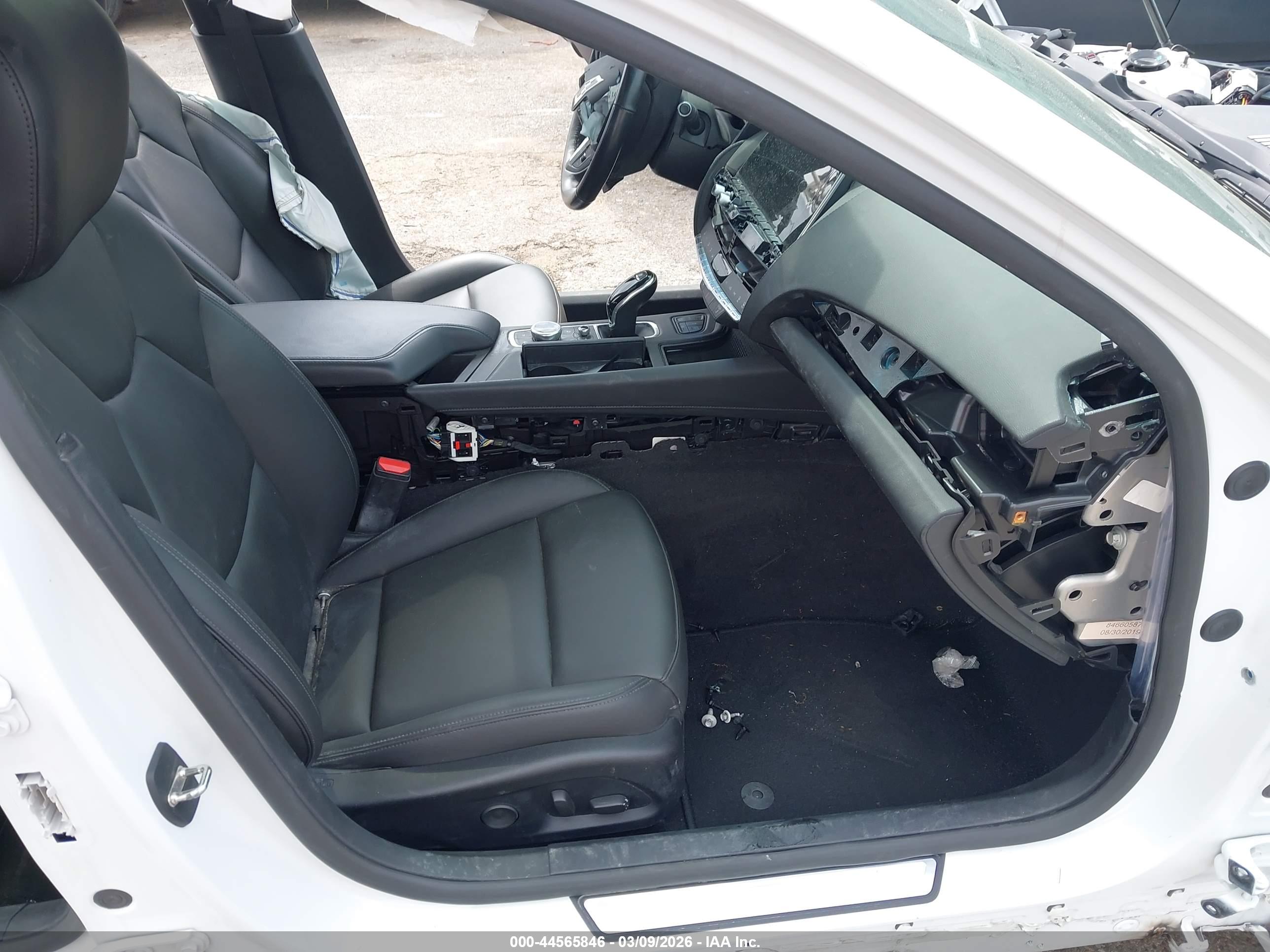 CADILLAC CT5 image 5
