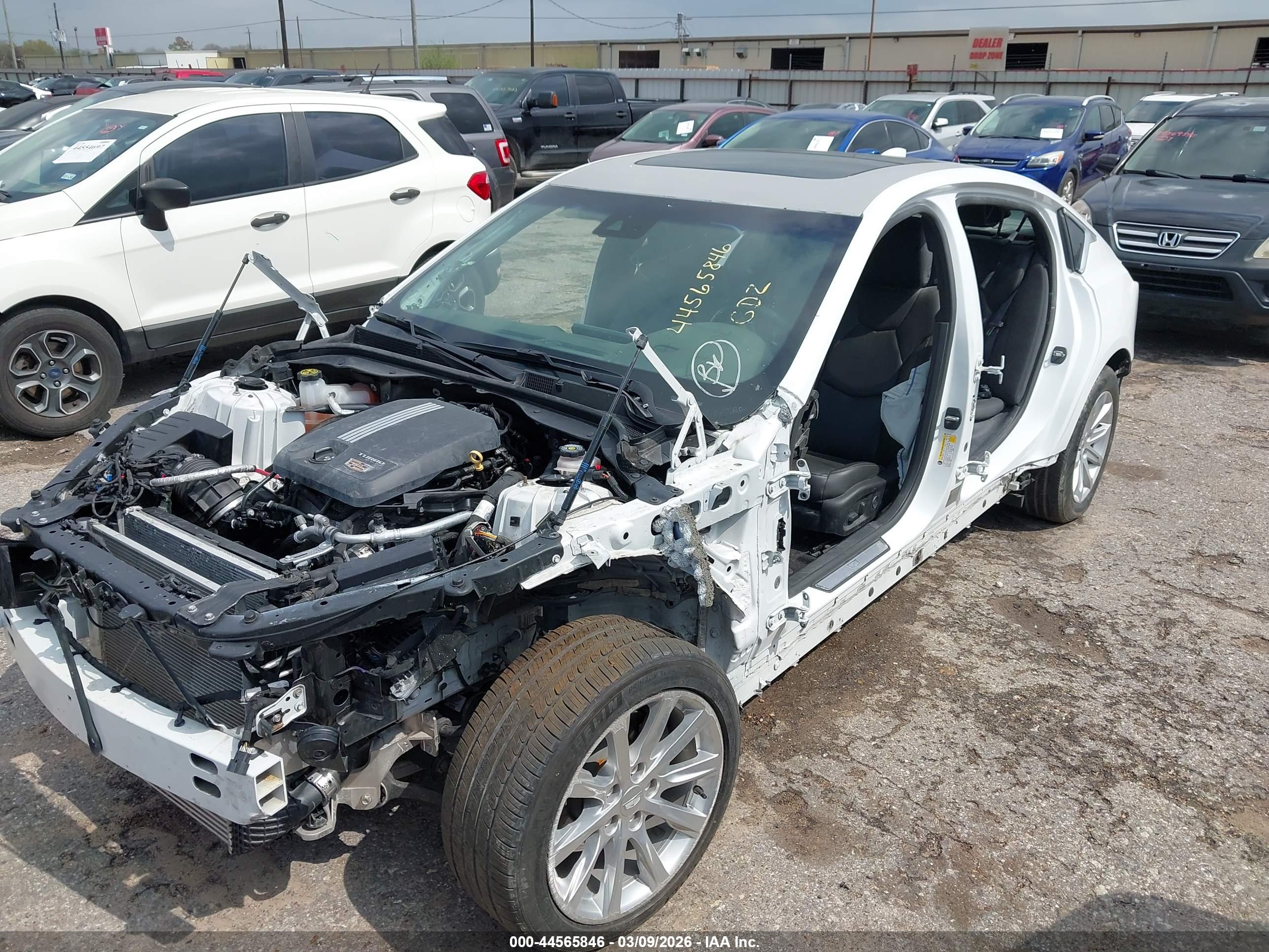 CADILLAC CT5 image 6