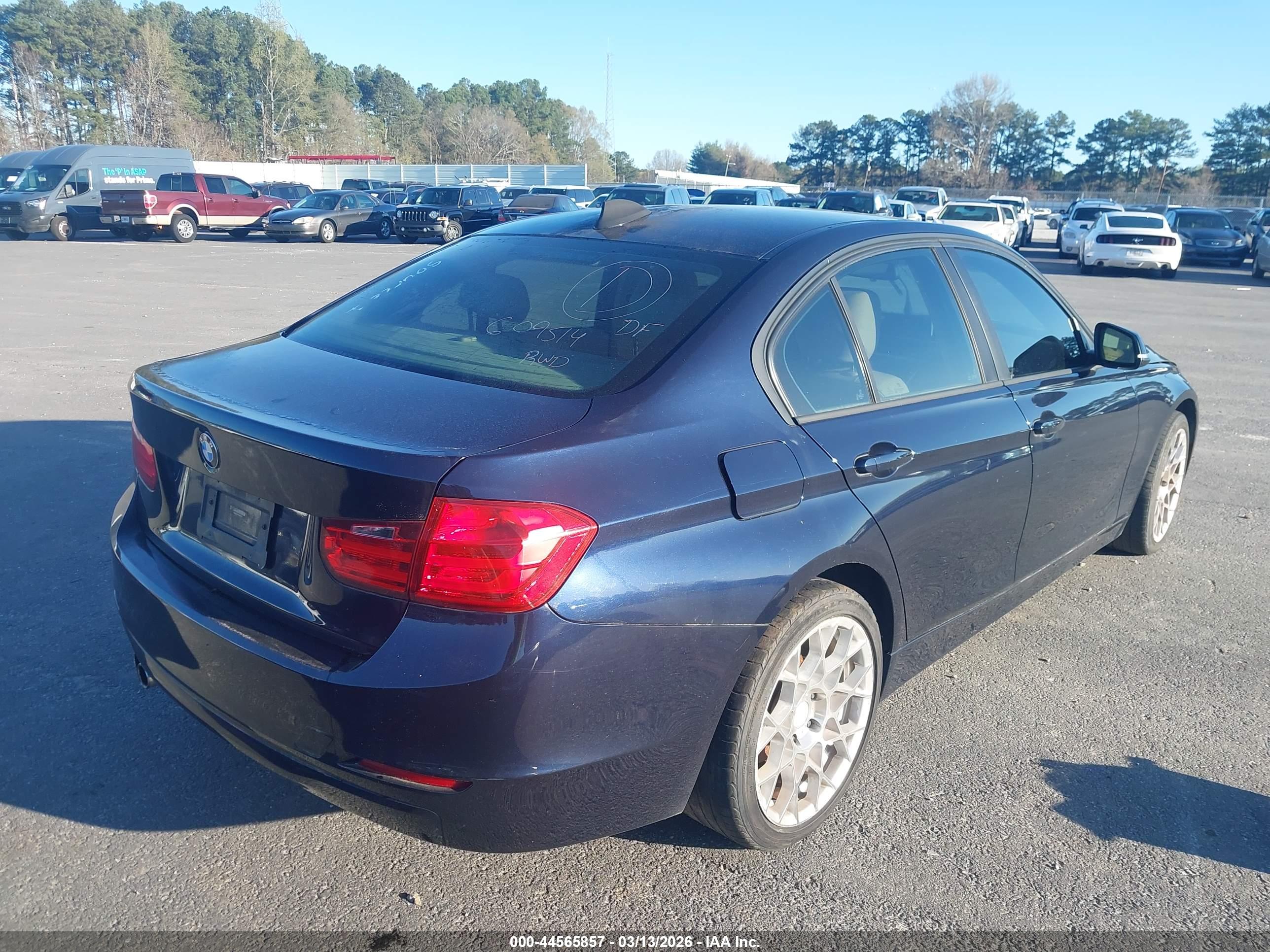 BMW 328I image 4