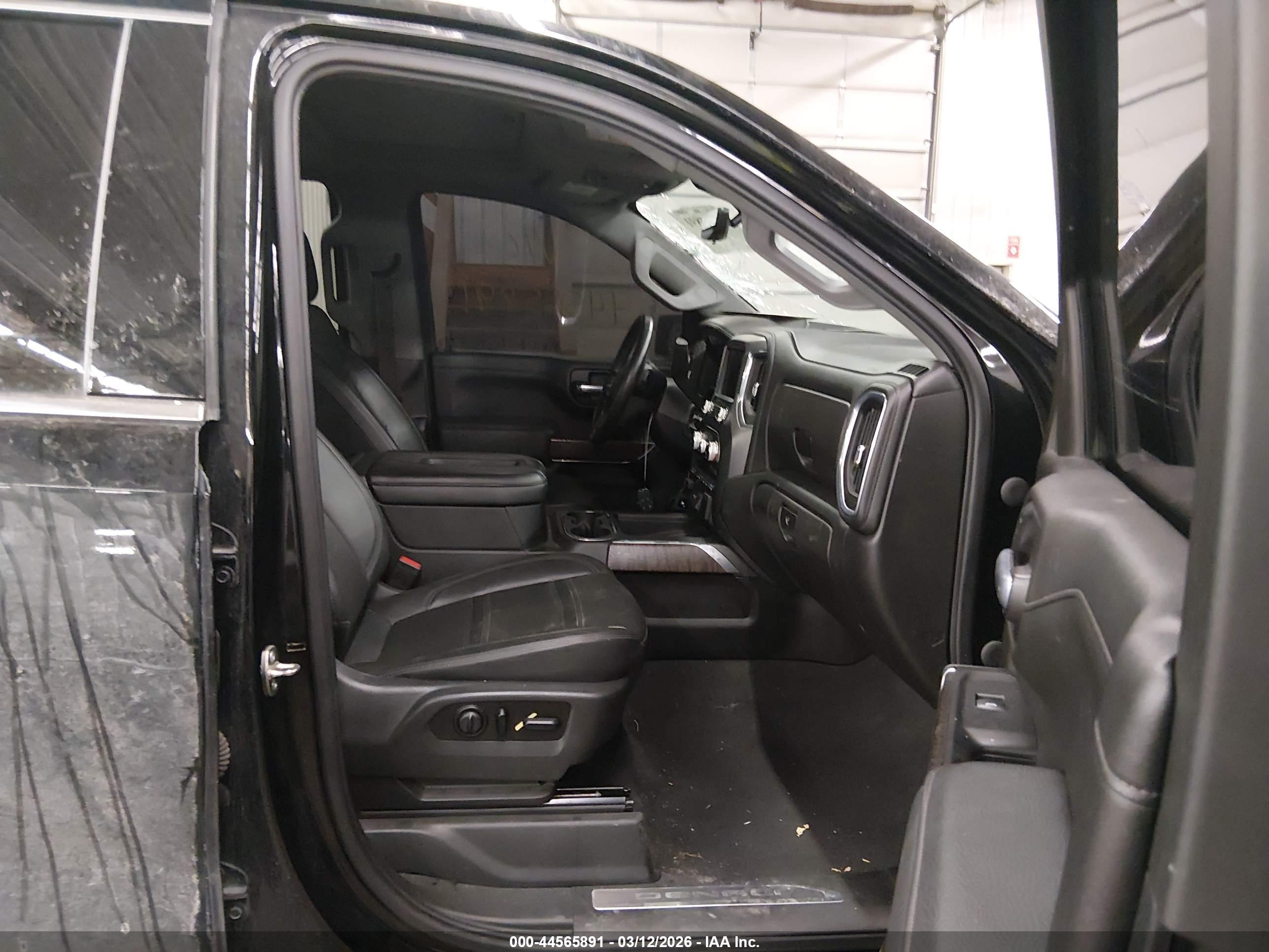 GMC SIERRA image 5