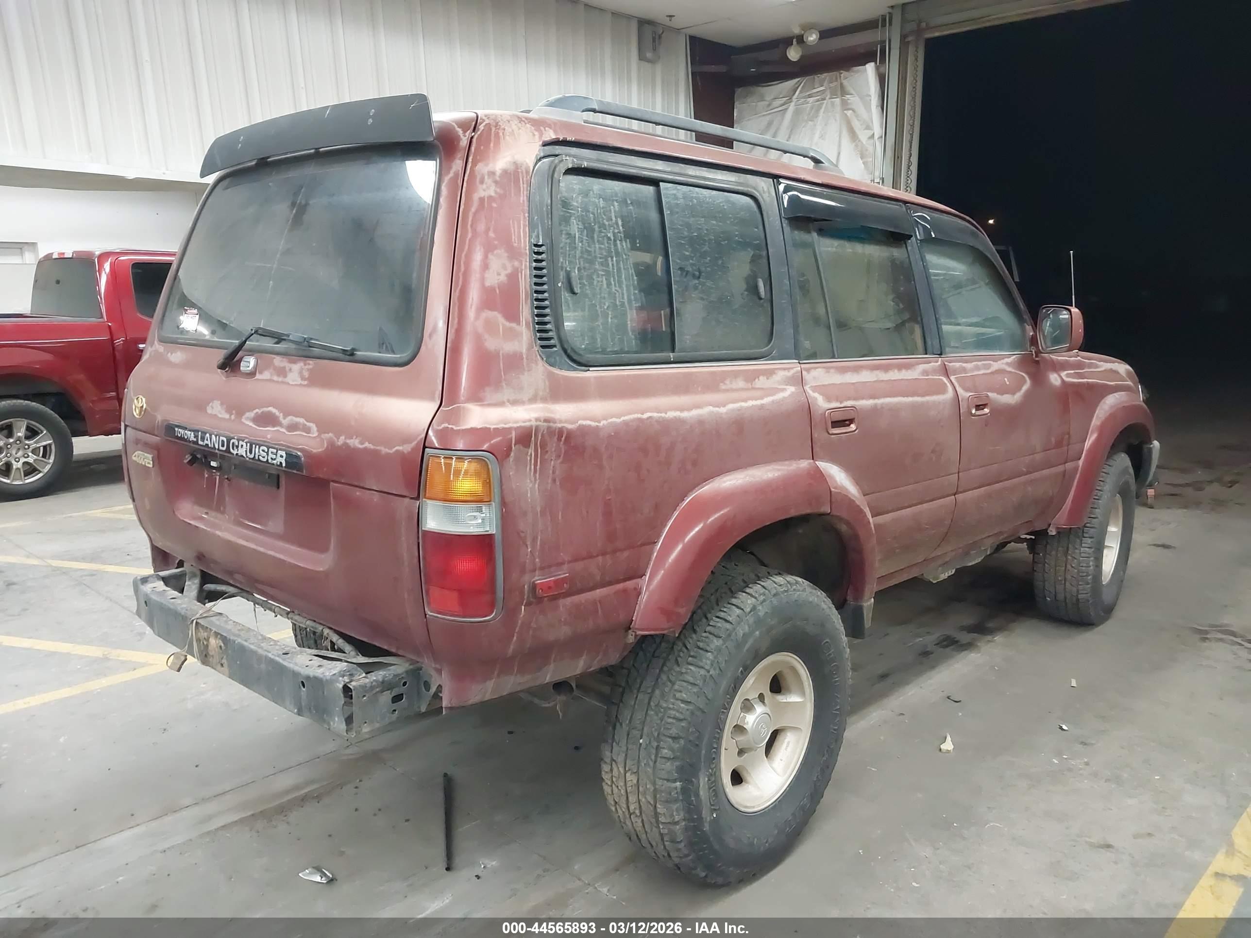TOYOTA LAND image 4