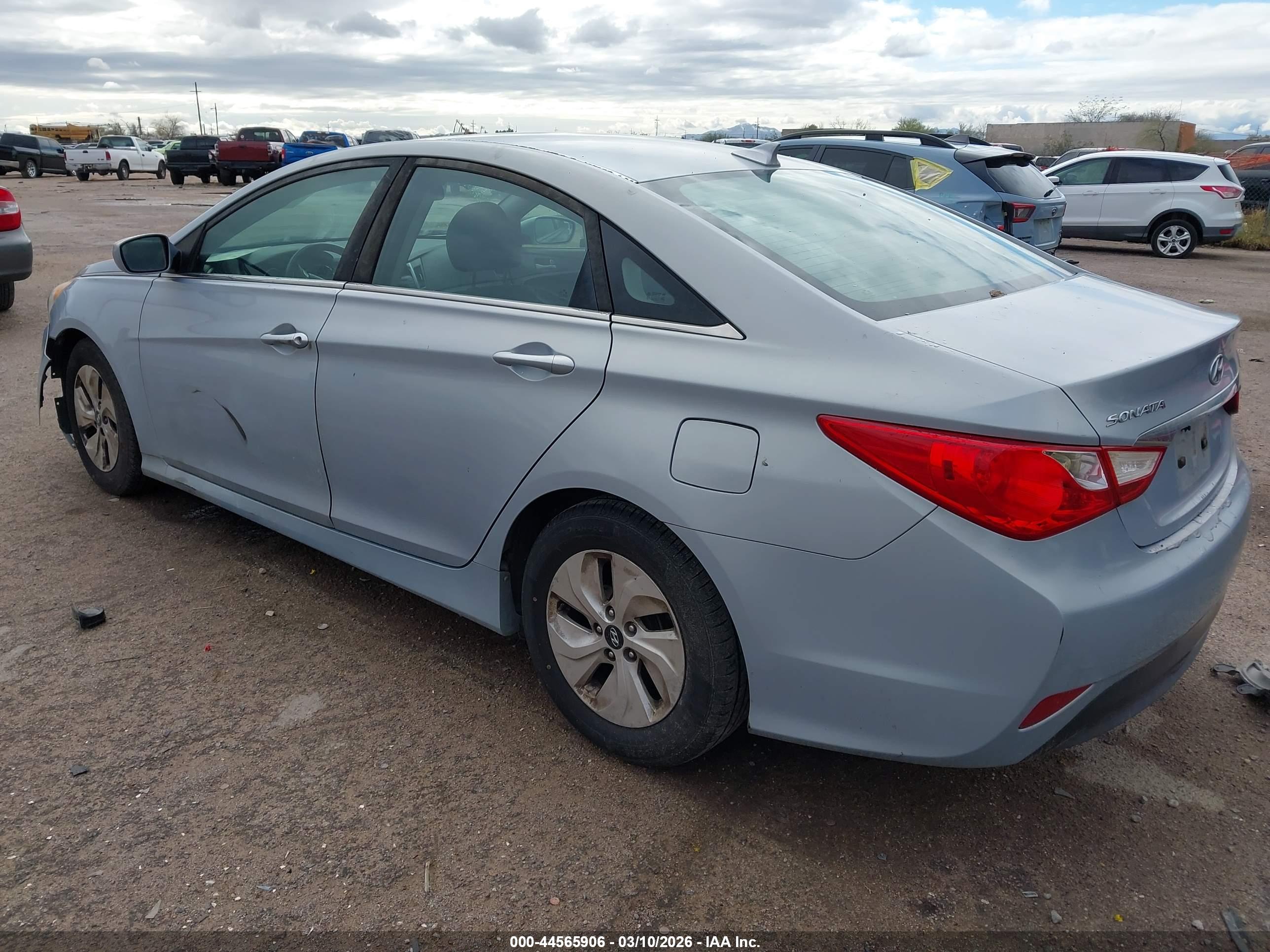 HYUNDAI SONATA image 3
