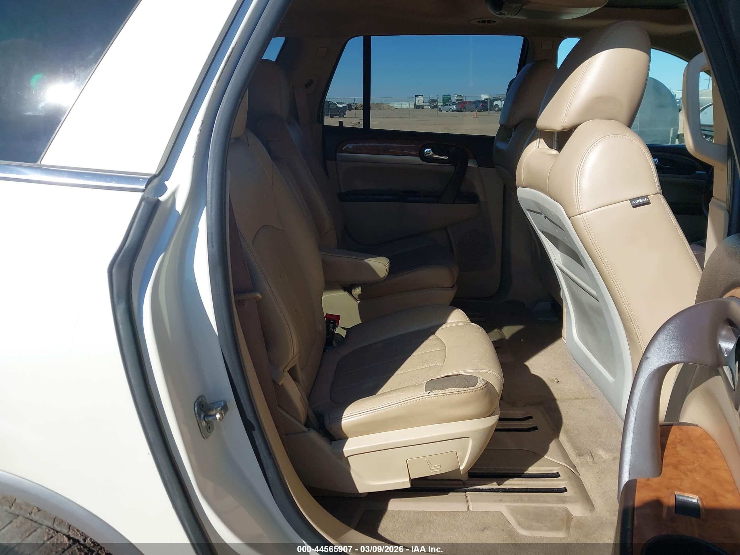 BUICK ENCLAVE image 8