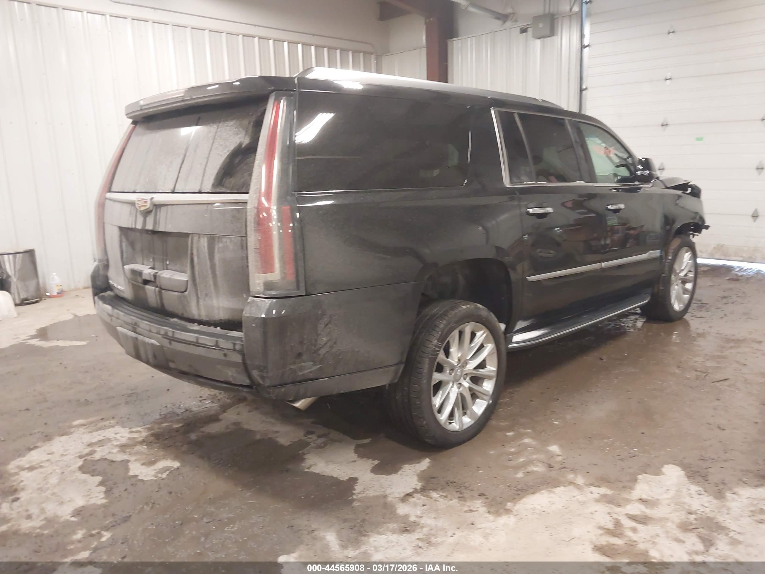 CADILLAC ESCALADE image 4
