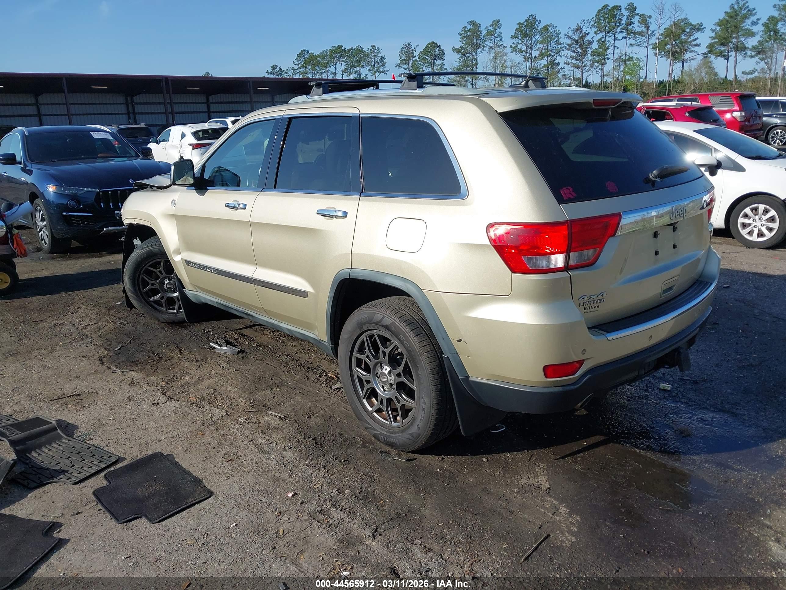 JEEP GRAND image 3