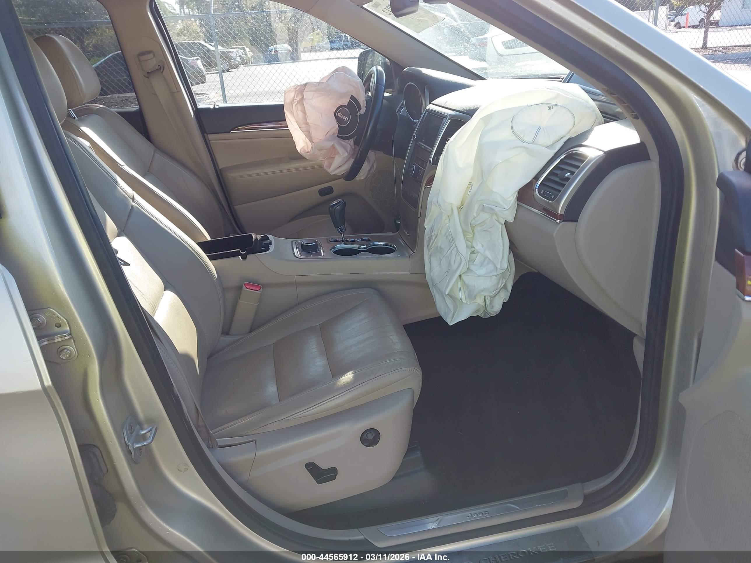 JEEP GRAND image 5