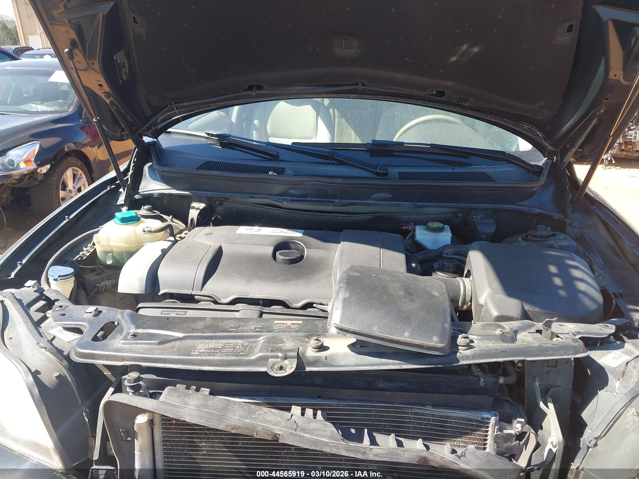 VOLVO XC90 image 10